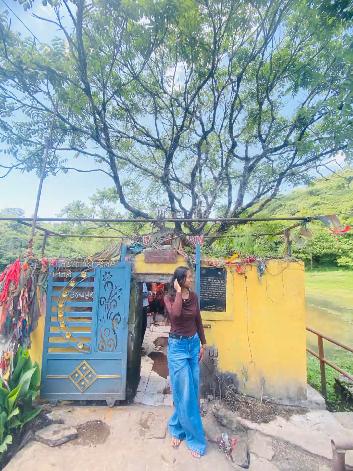 @कृति_थारु✨