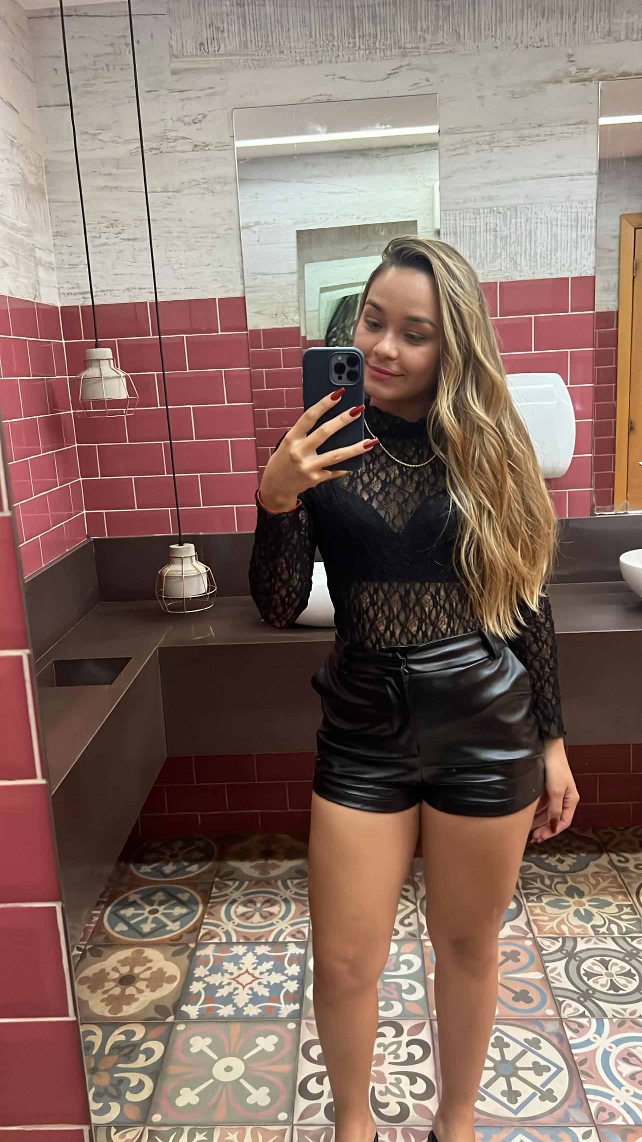 @annaheloisa