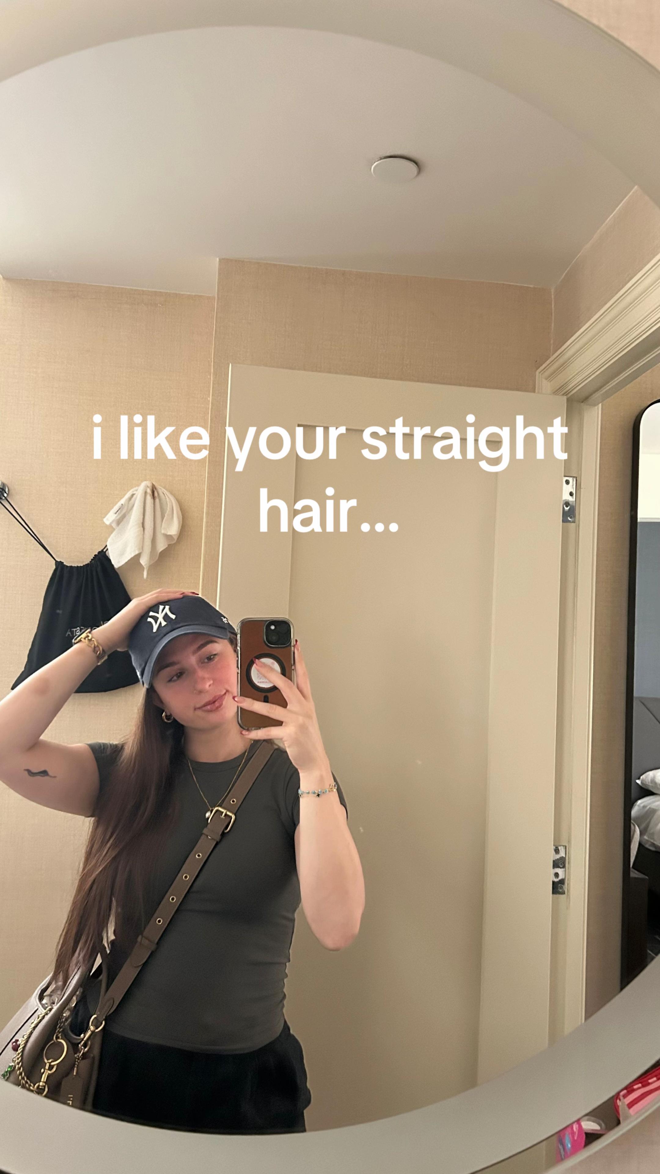 @isabellaloree
