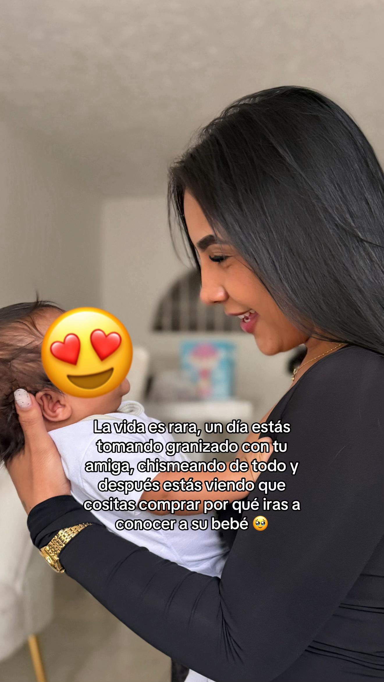 @N A N A  🖤