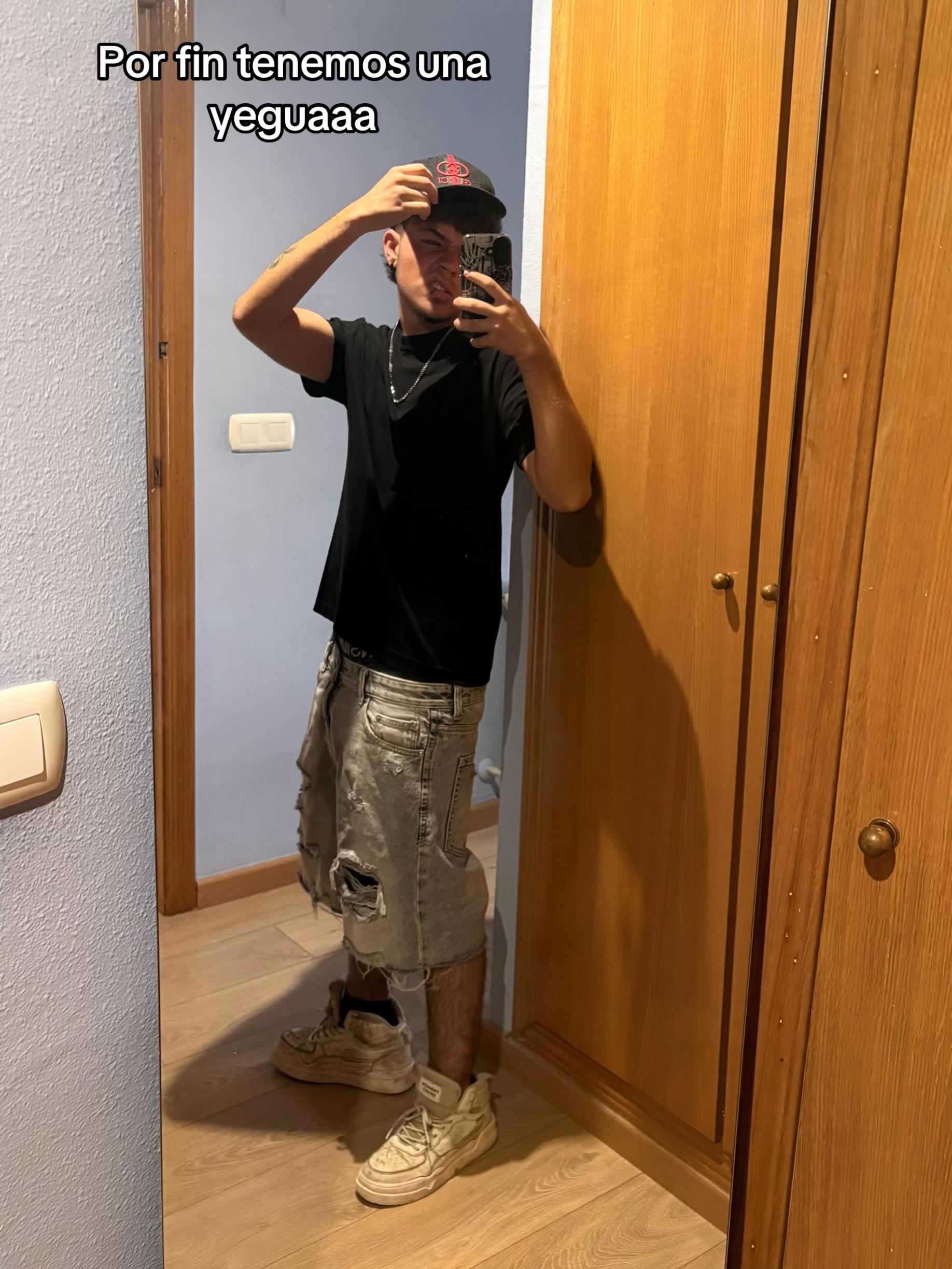 @𝕮𝖍𝖆𝖘𝖊