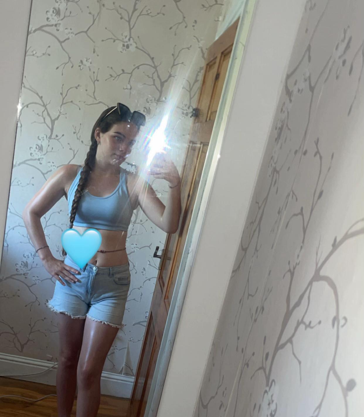 @𝐍𝐢𝐤𝐢𝐭𝐚𝐌𝐜𝐃𝐨𝐧𝐚𝐠𝐡💕