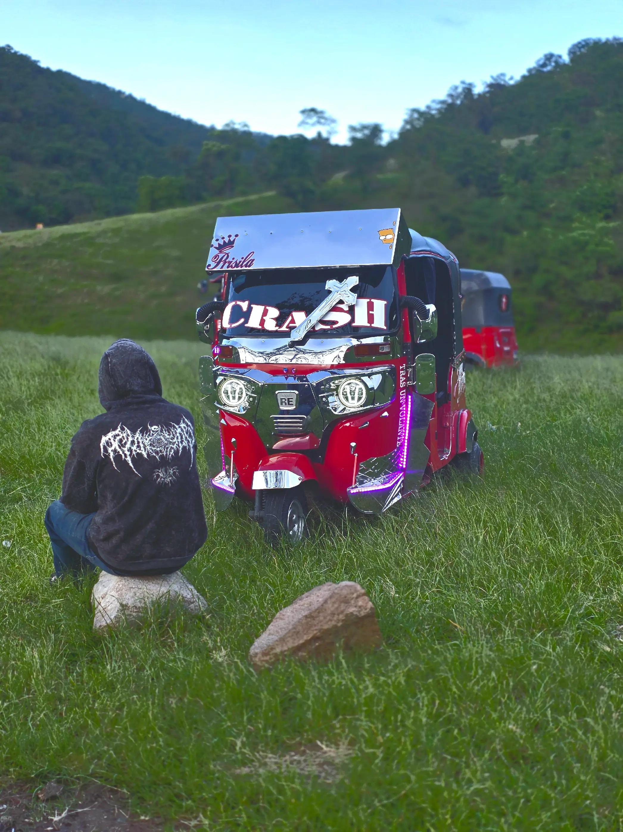 @"CRASH 🩵🍁