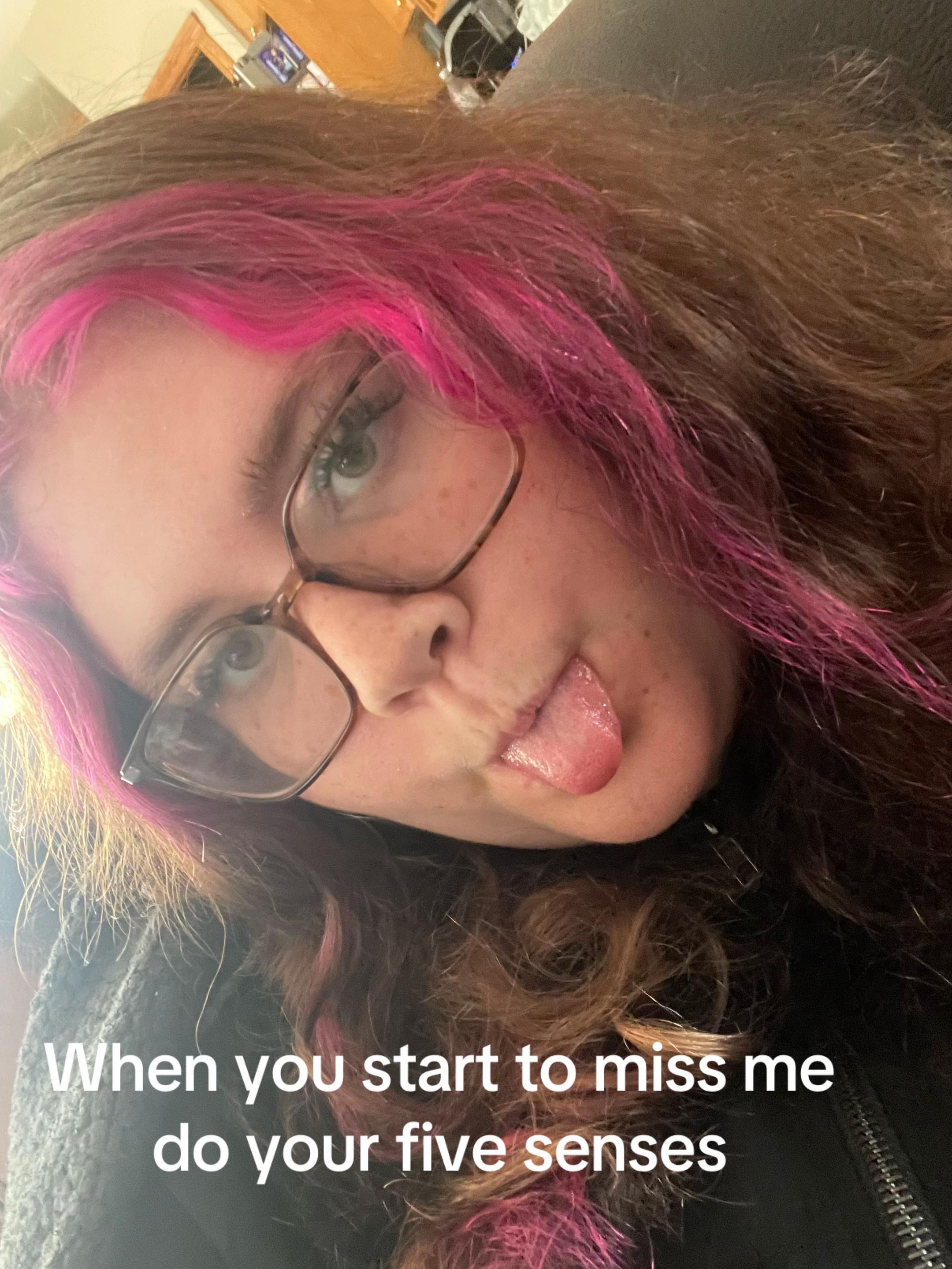 @Eᥫ᭡.