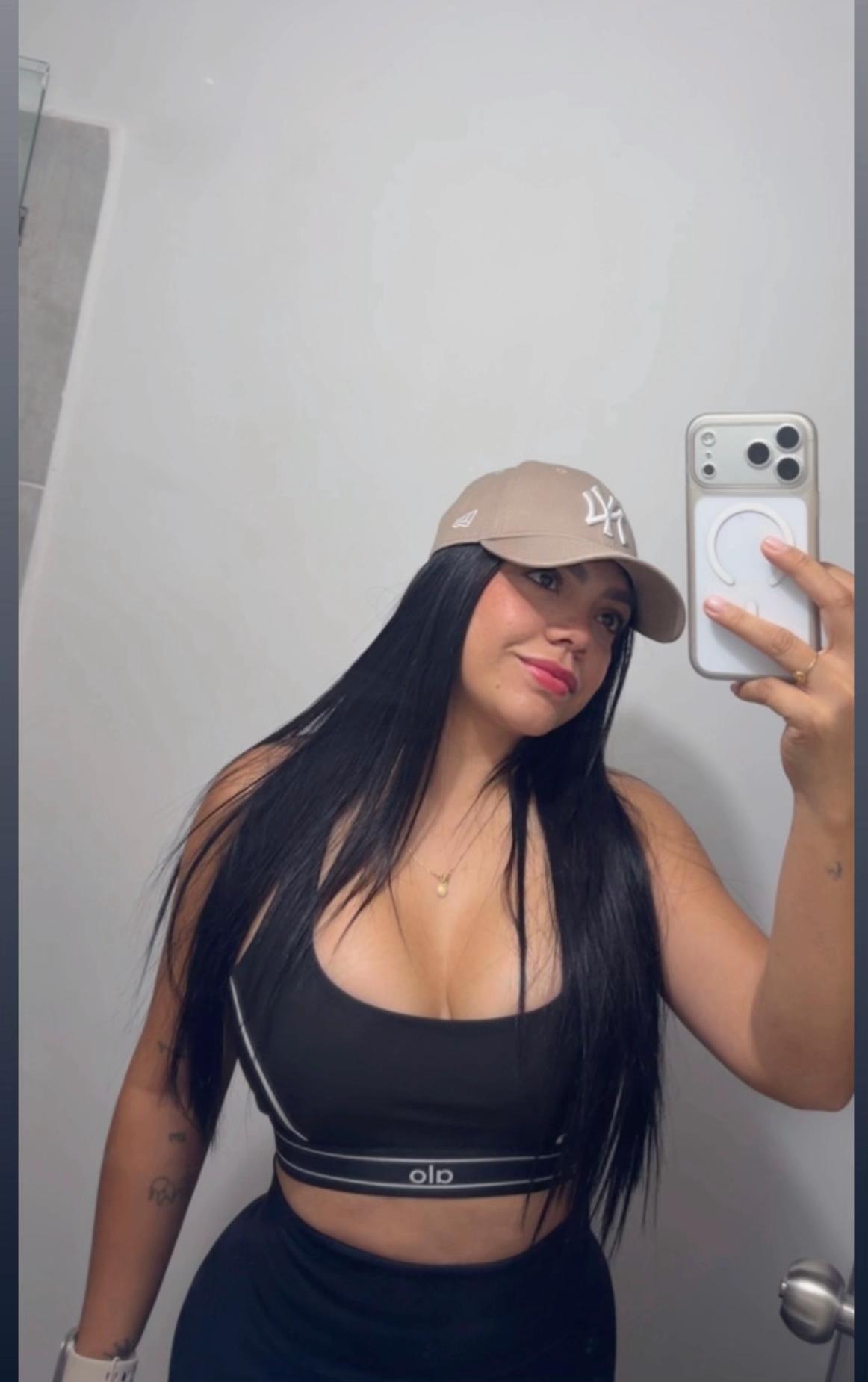 @Elena Henao.