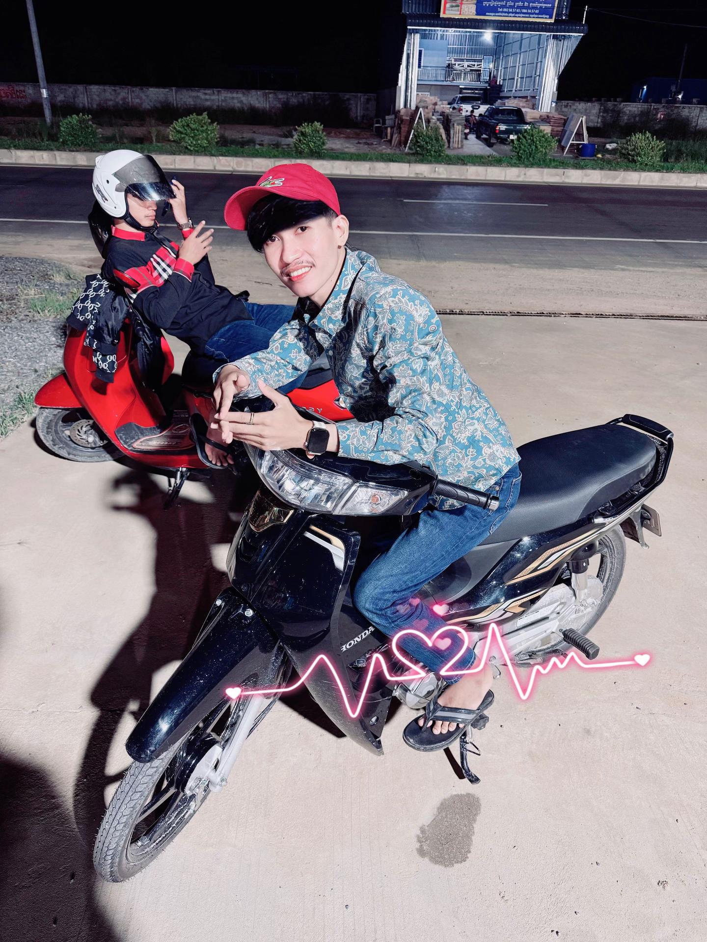 @Rēāčħ-រាជ🐻❄️