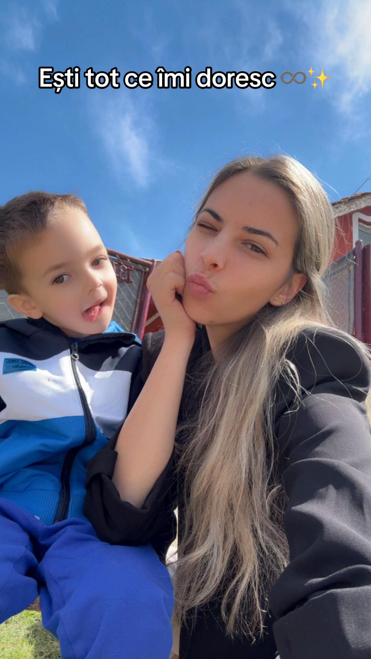 @adee.maria18