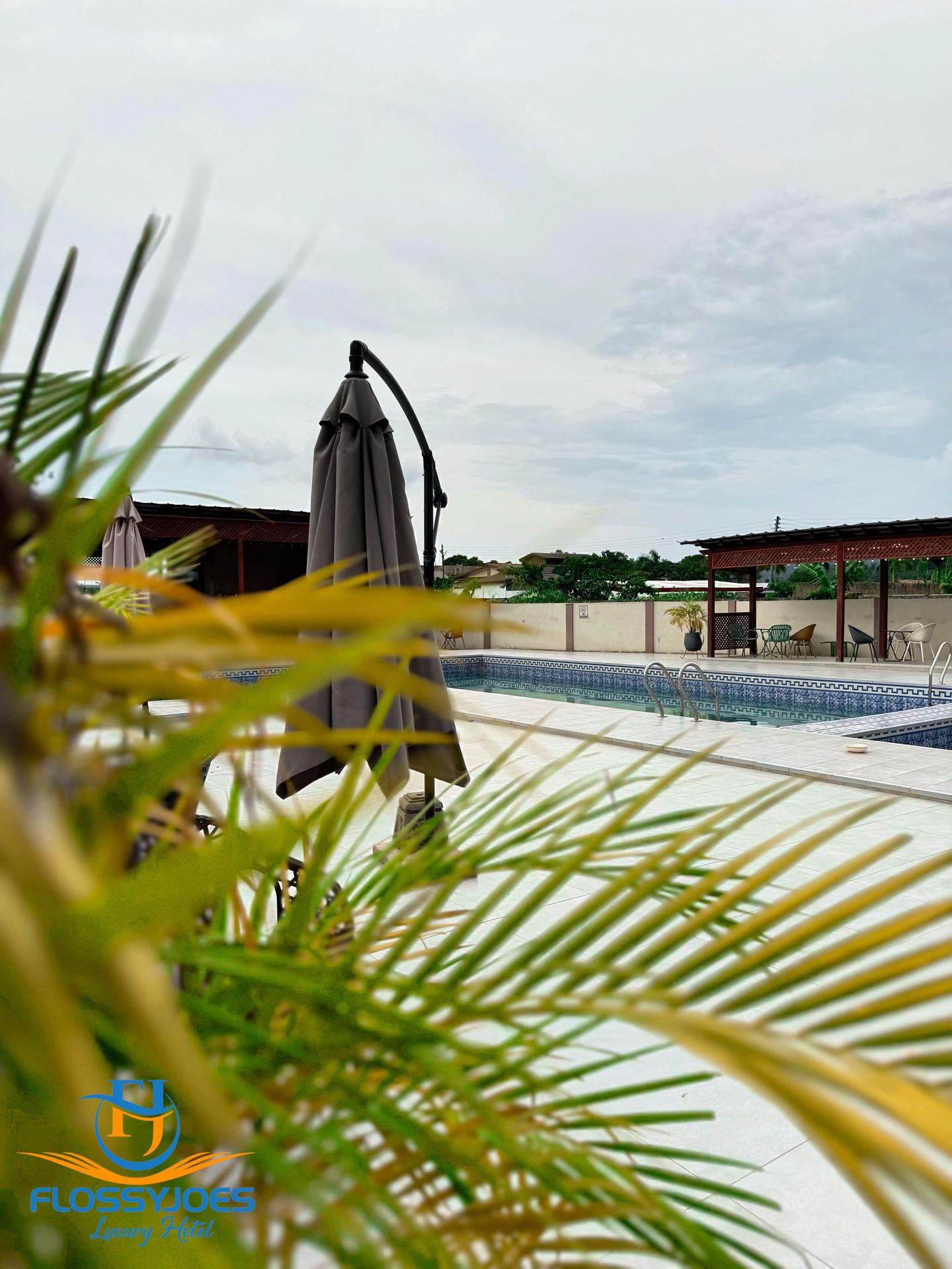 @FlossyJoes Luxury Hotel