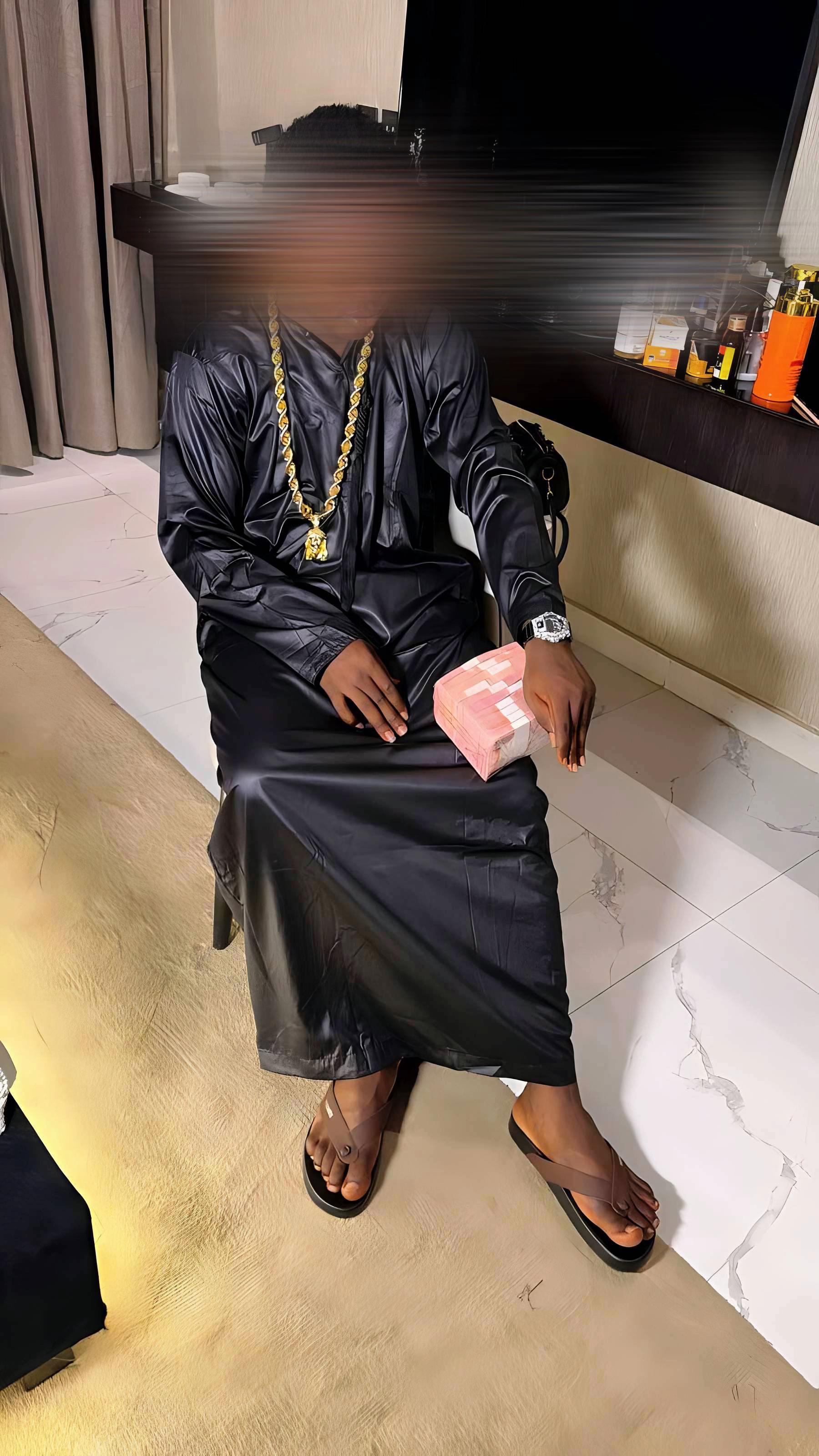 @Tompolo~fundz 🐍📿😡❤️👑🚀