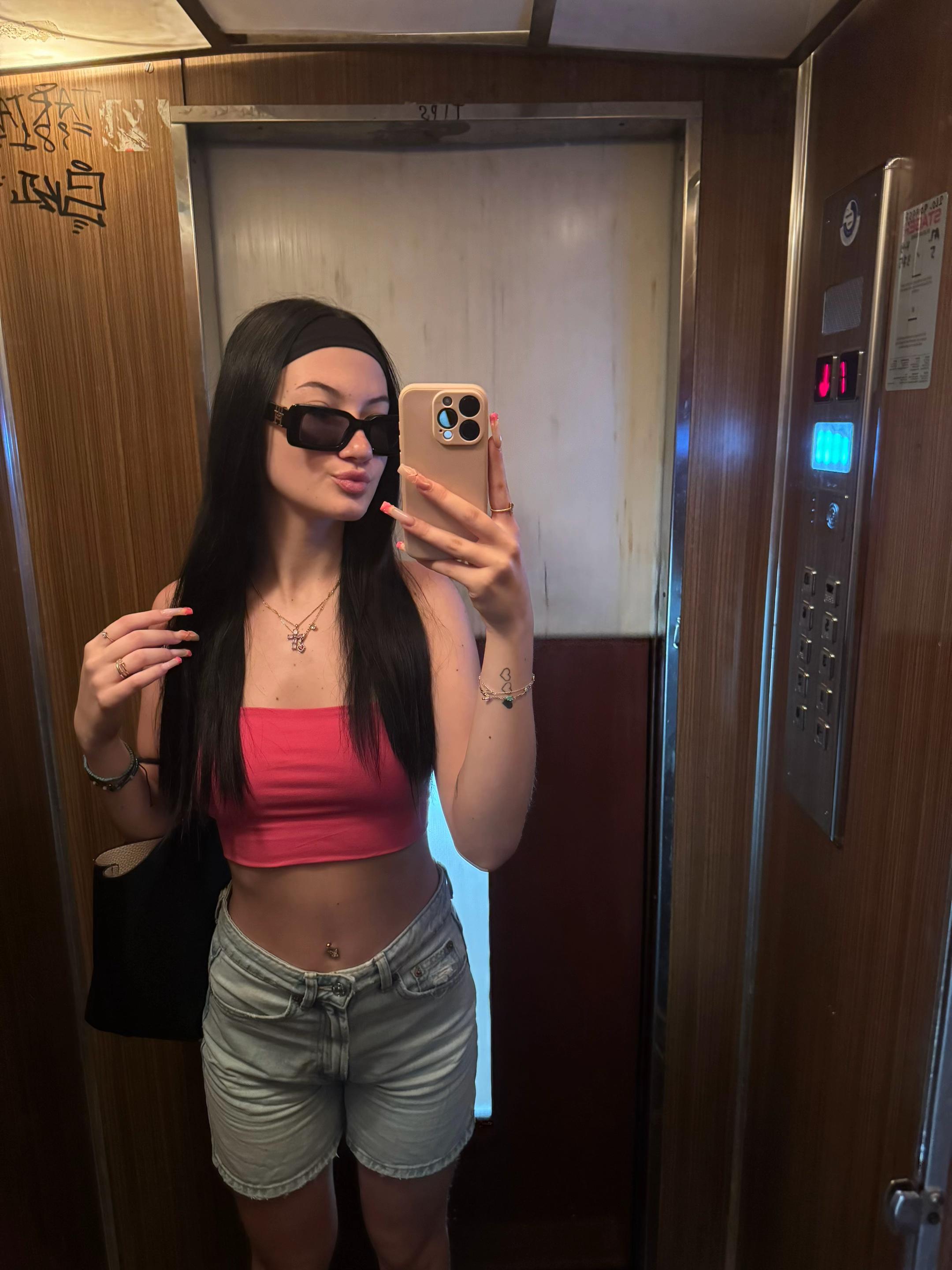@Aleksia