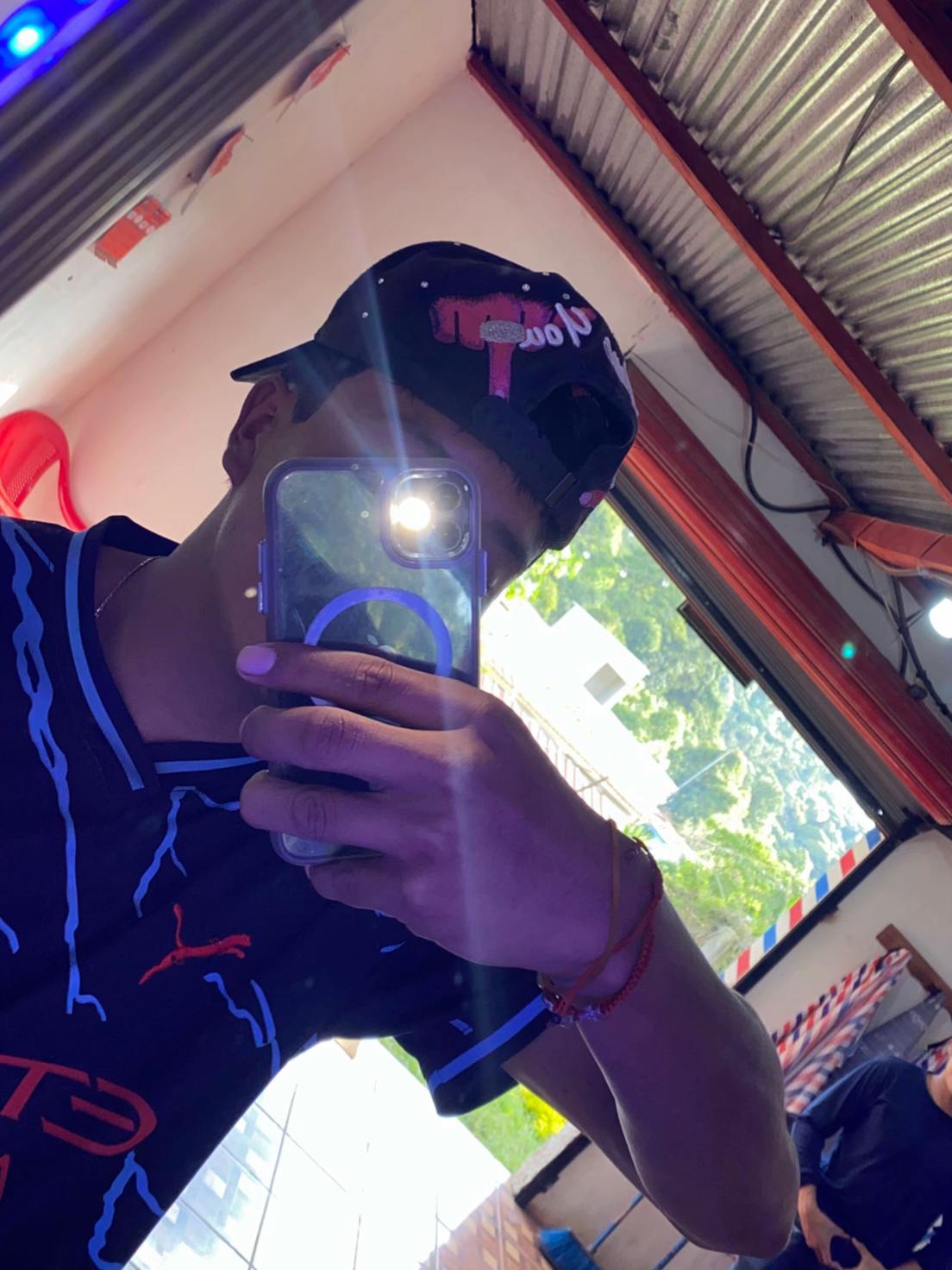@🚀𝓐𝓷𝓭𝓮𝓻𝓼𝓸𝓷🎭ꛕͲ🧔🏻&zwj;♂️