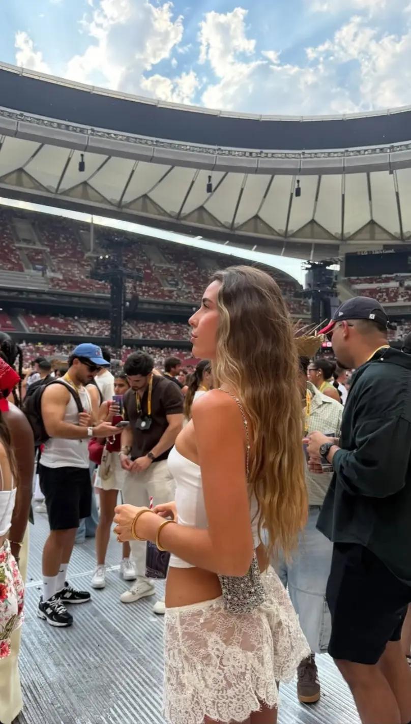 @Alejandra y carlota