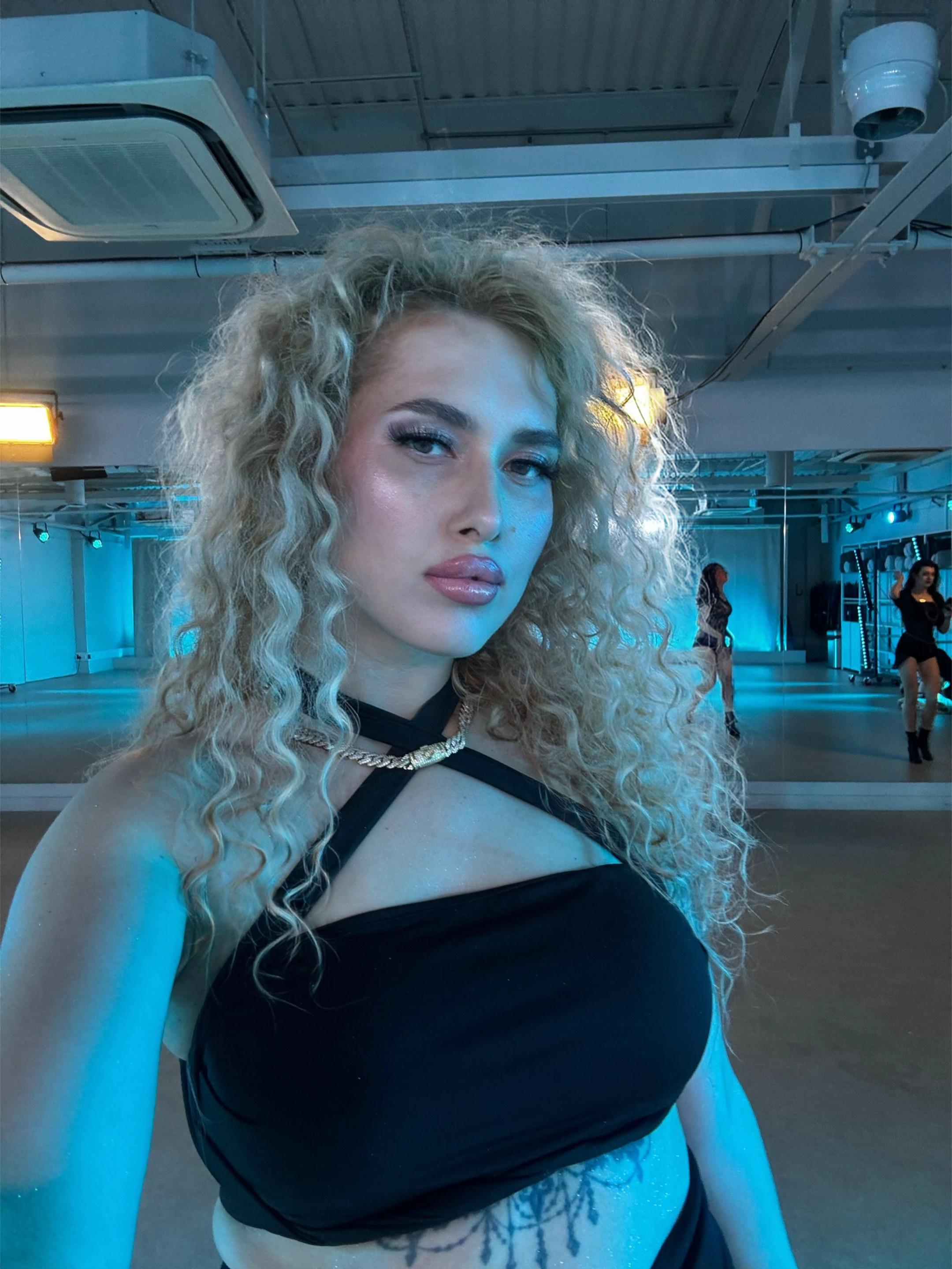 @HEELS DANCE OLYA | LONDON