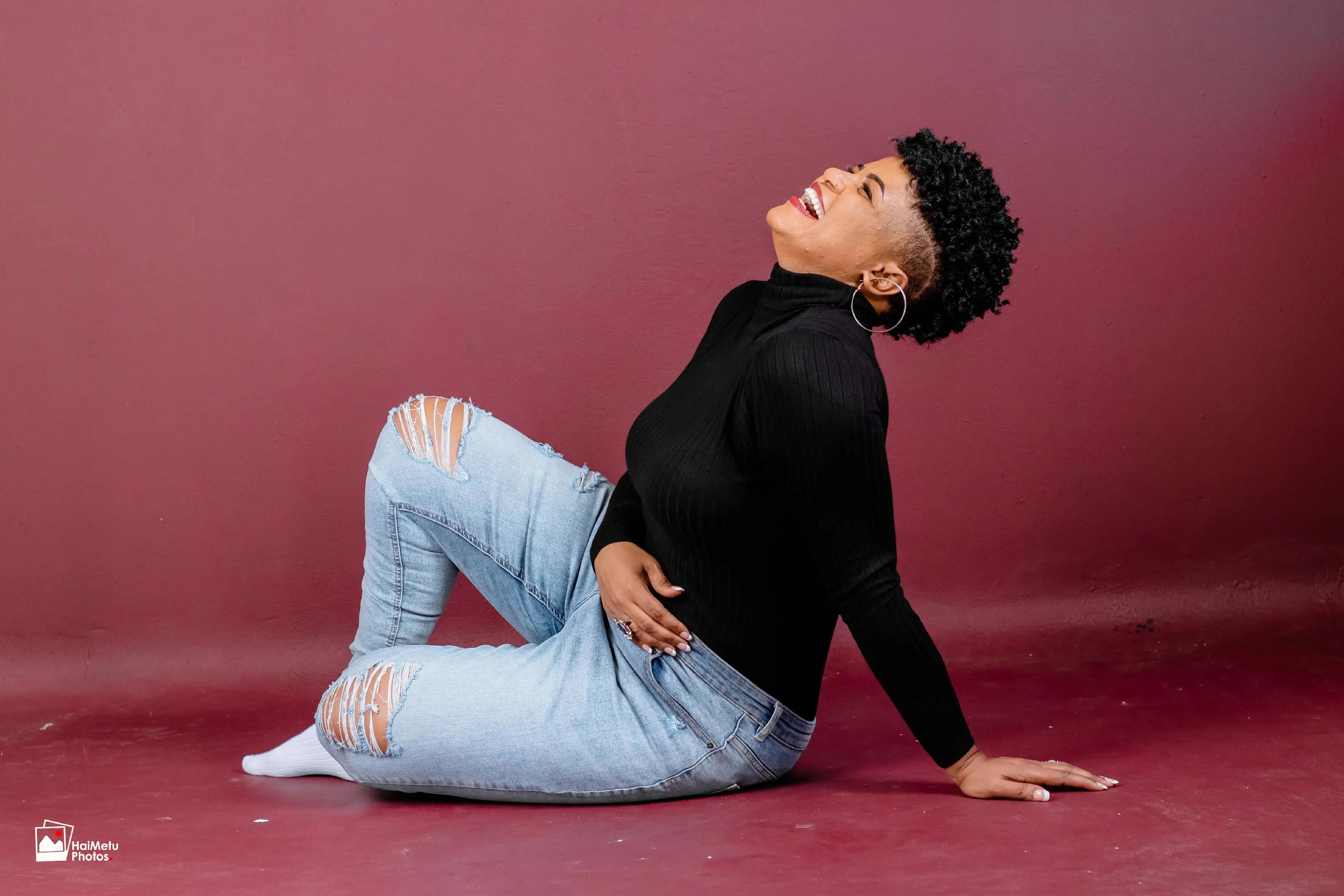 @LatoyaKatjiukua