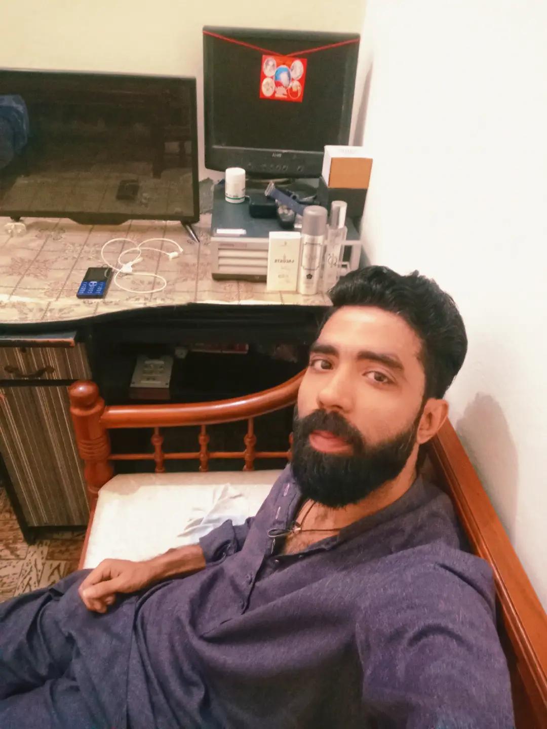 @Ragu Bhai Ri 👑