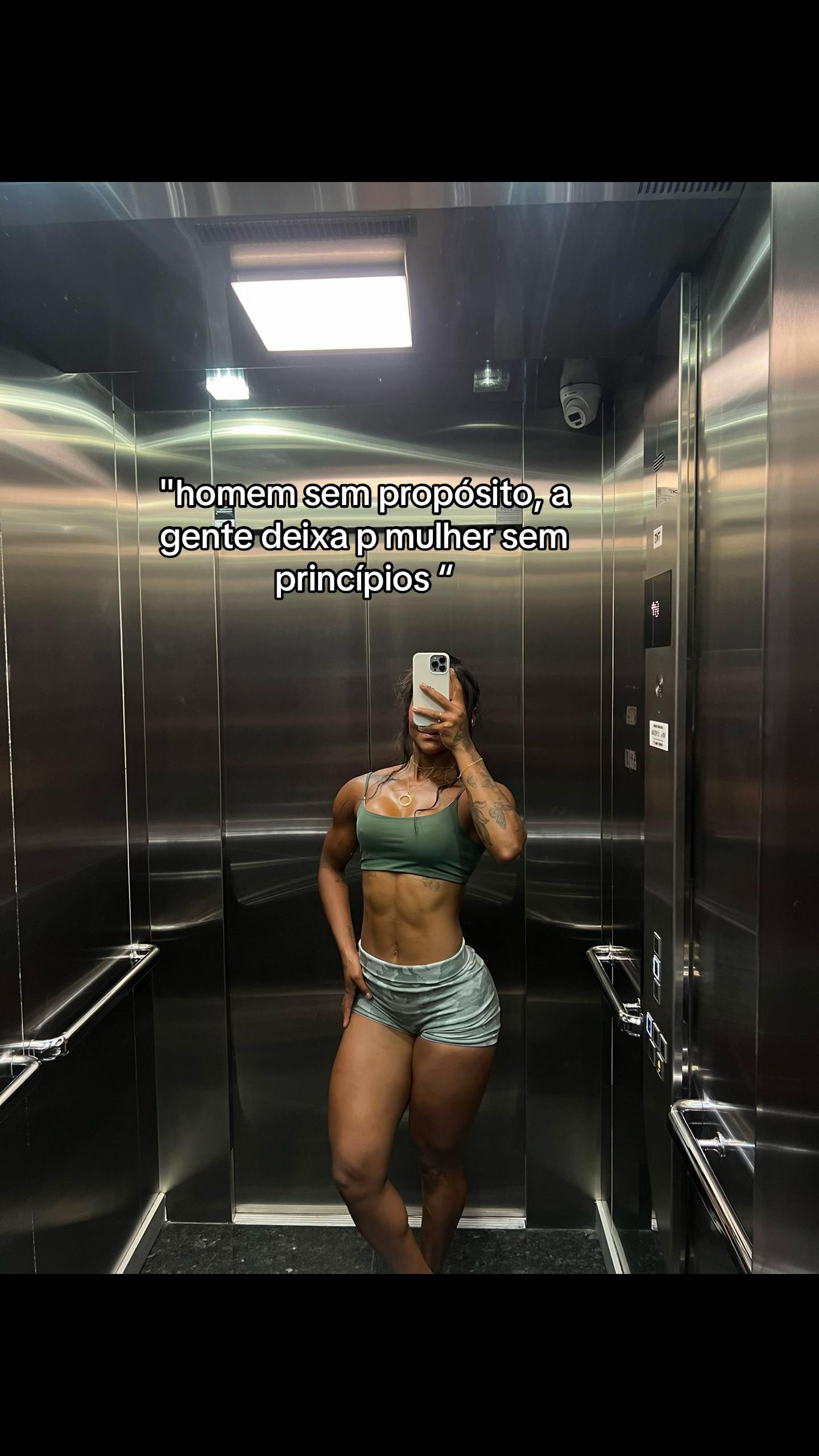 @julianasantos