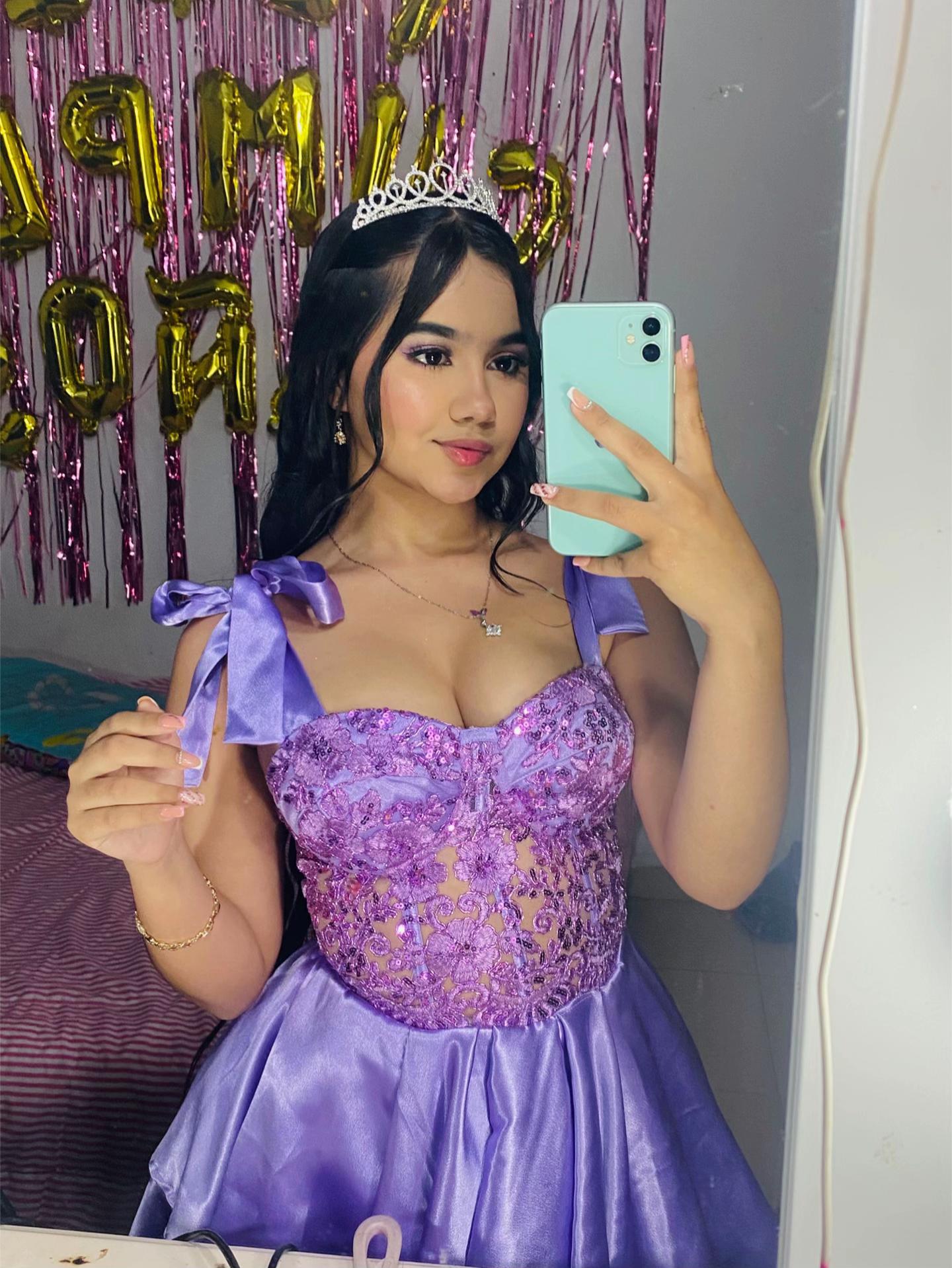 @Camila19