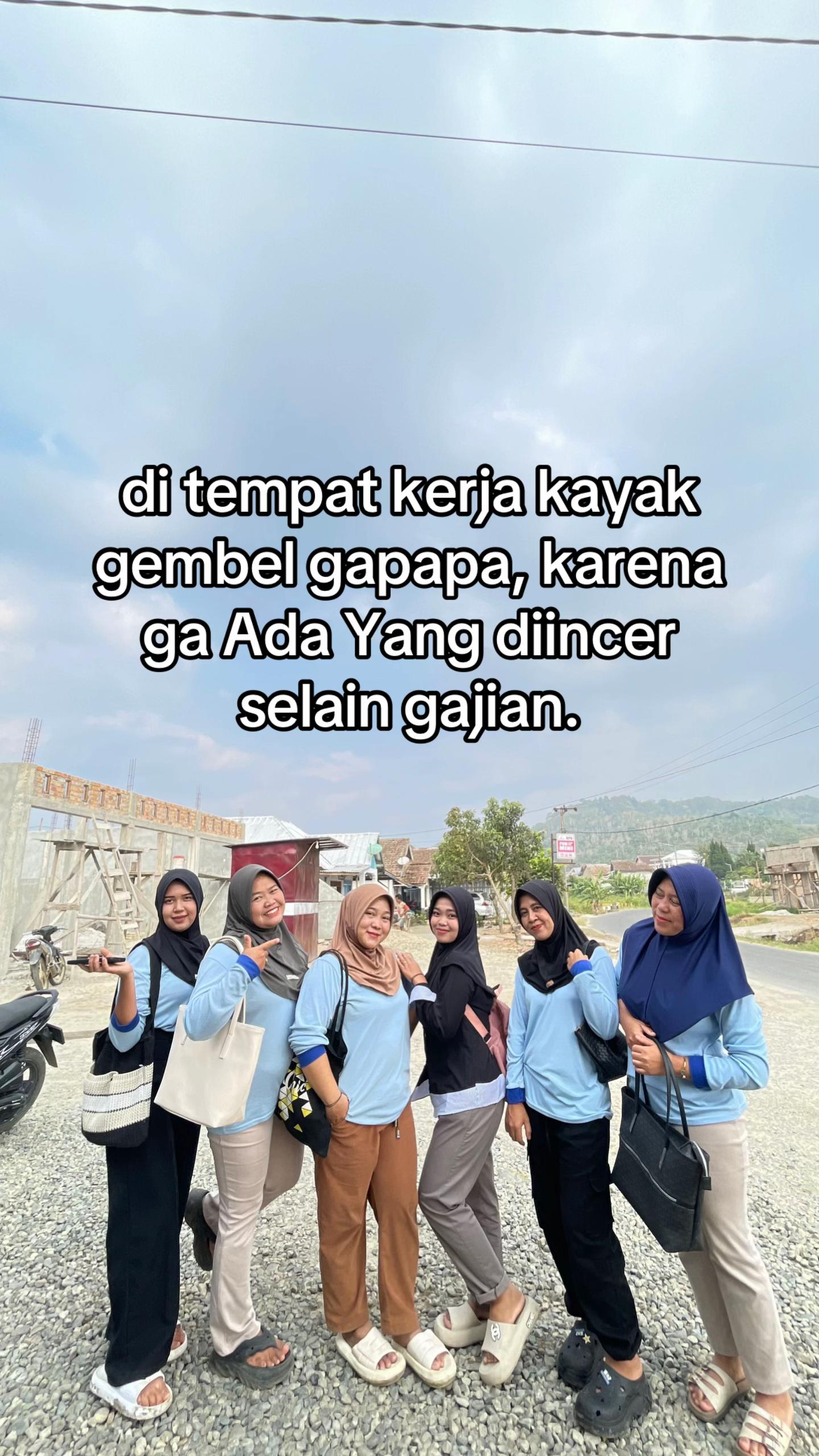 @della L Nya dua🦕