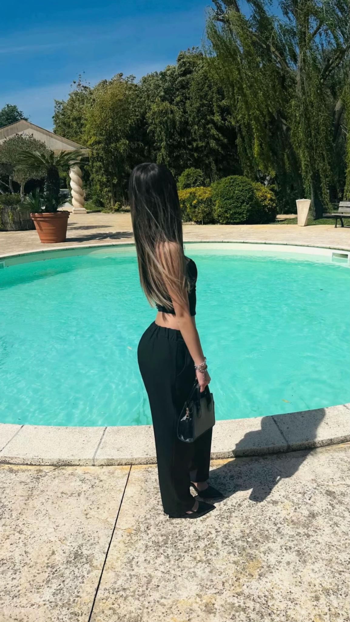 @user293381673