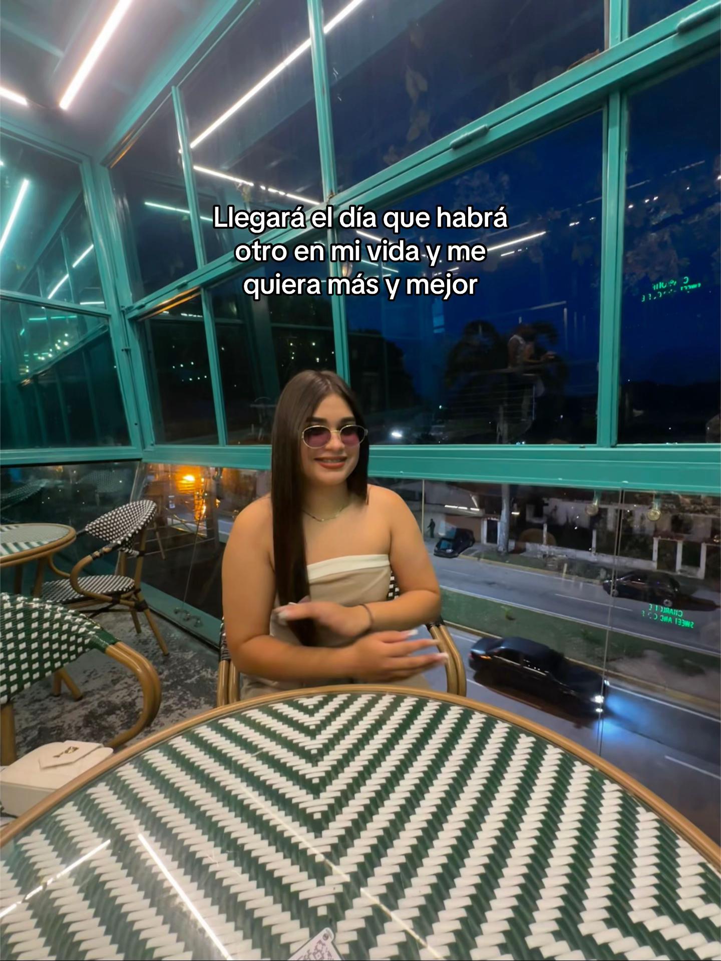 @Lore👸🏻