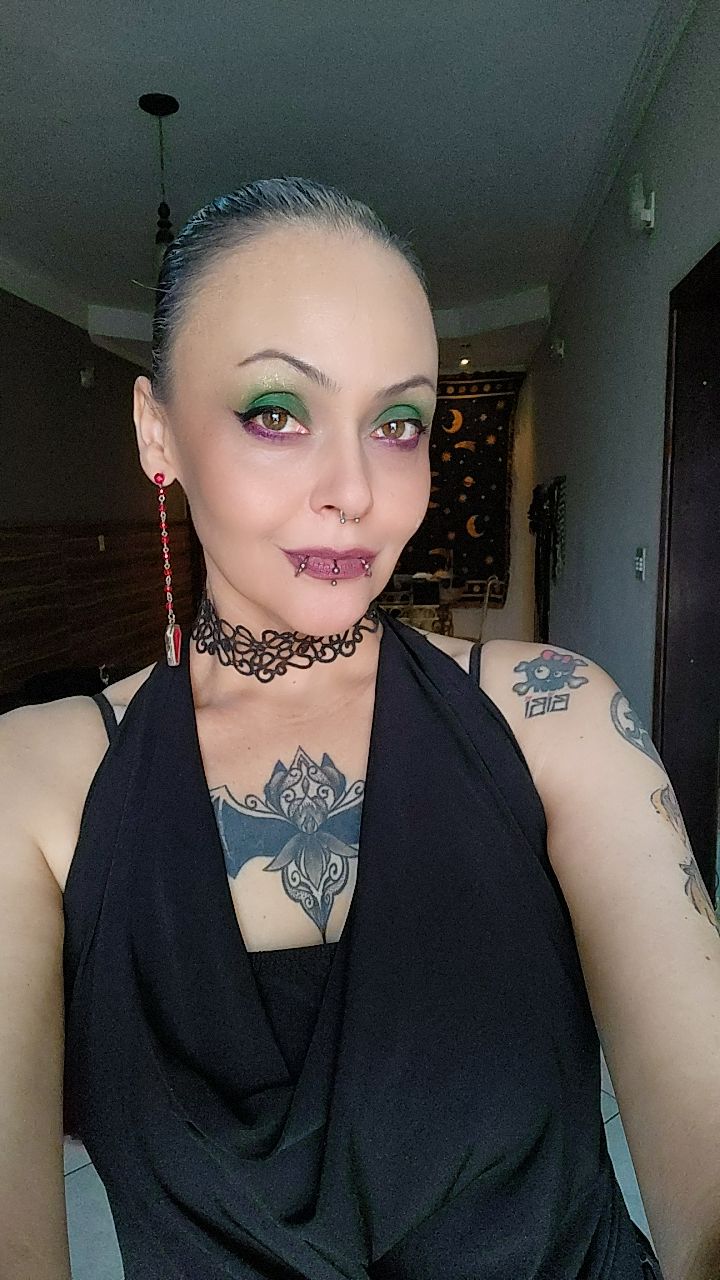 @⚜️🖤💀Goticona Voadora🔮🪞🦇