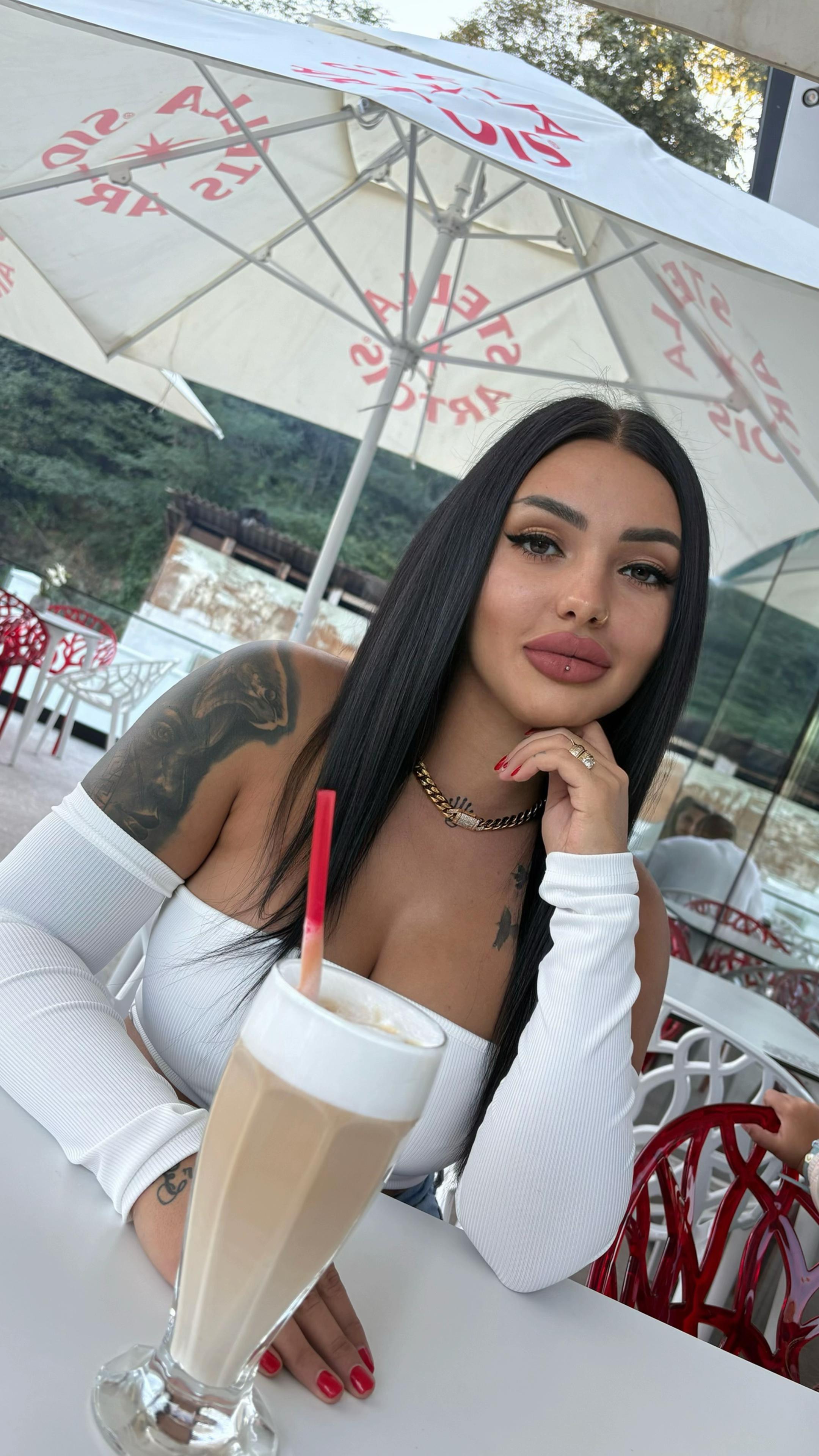 @𝑮𝒆𝒏𝒆𝒔𝒔𝒂🦋