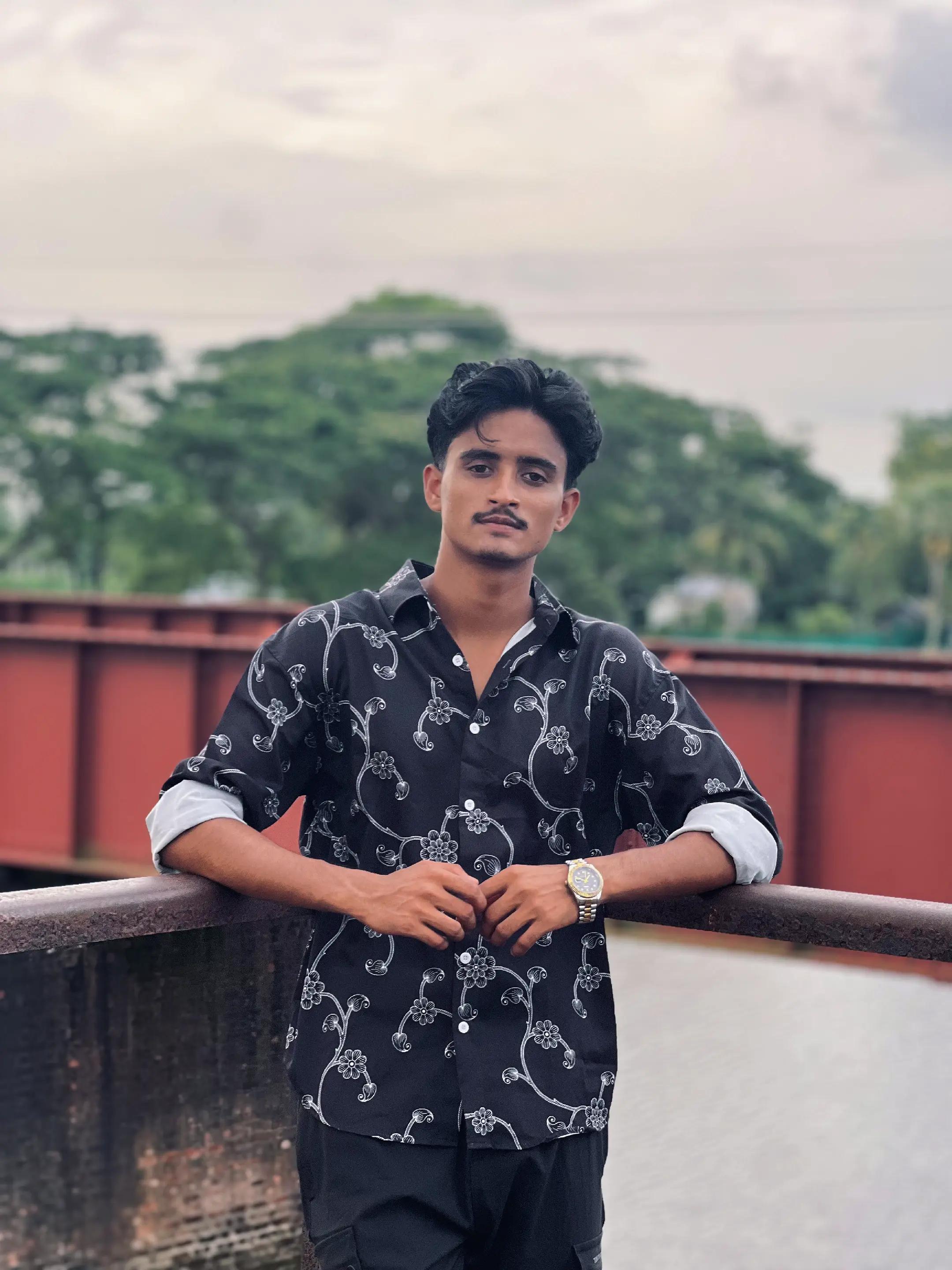 @🕸️All Rounder🕸️