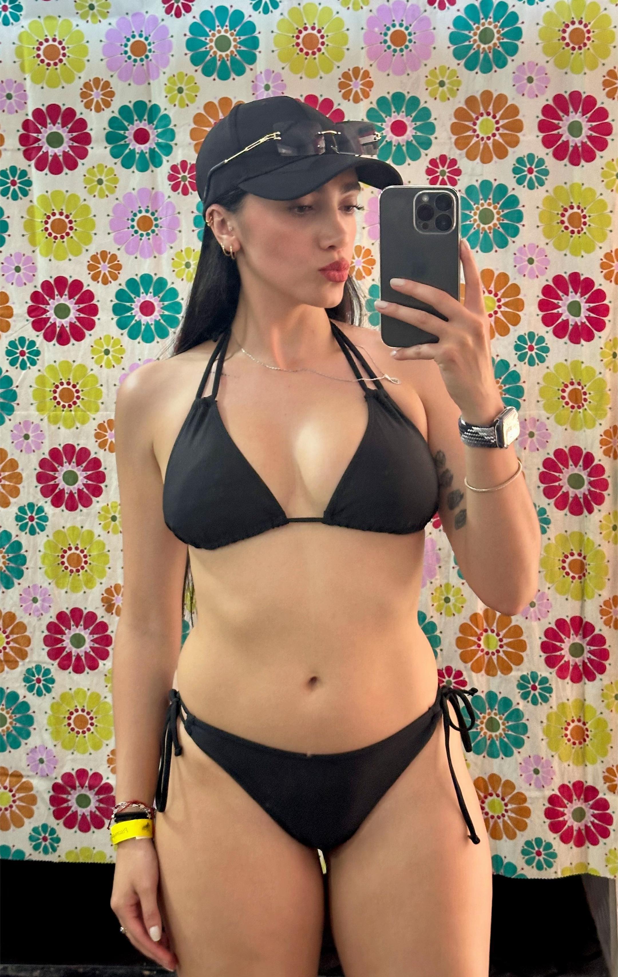 @Soy Alexa ✨🖤