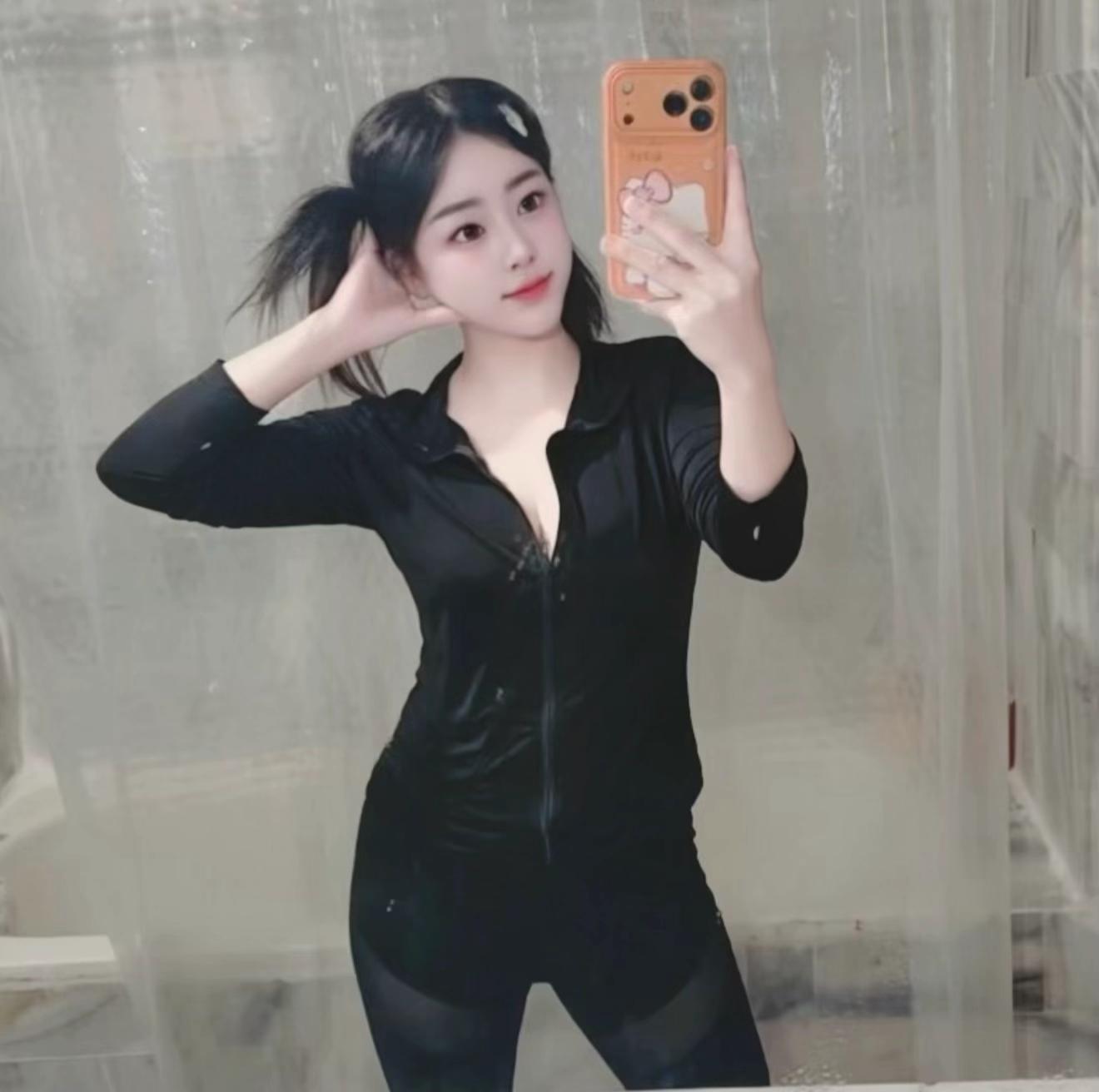 @𝓙𝓾𝓷𝓮❣️