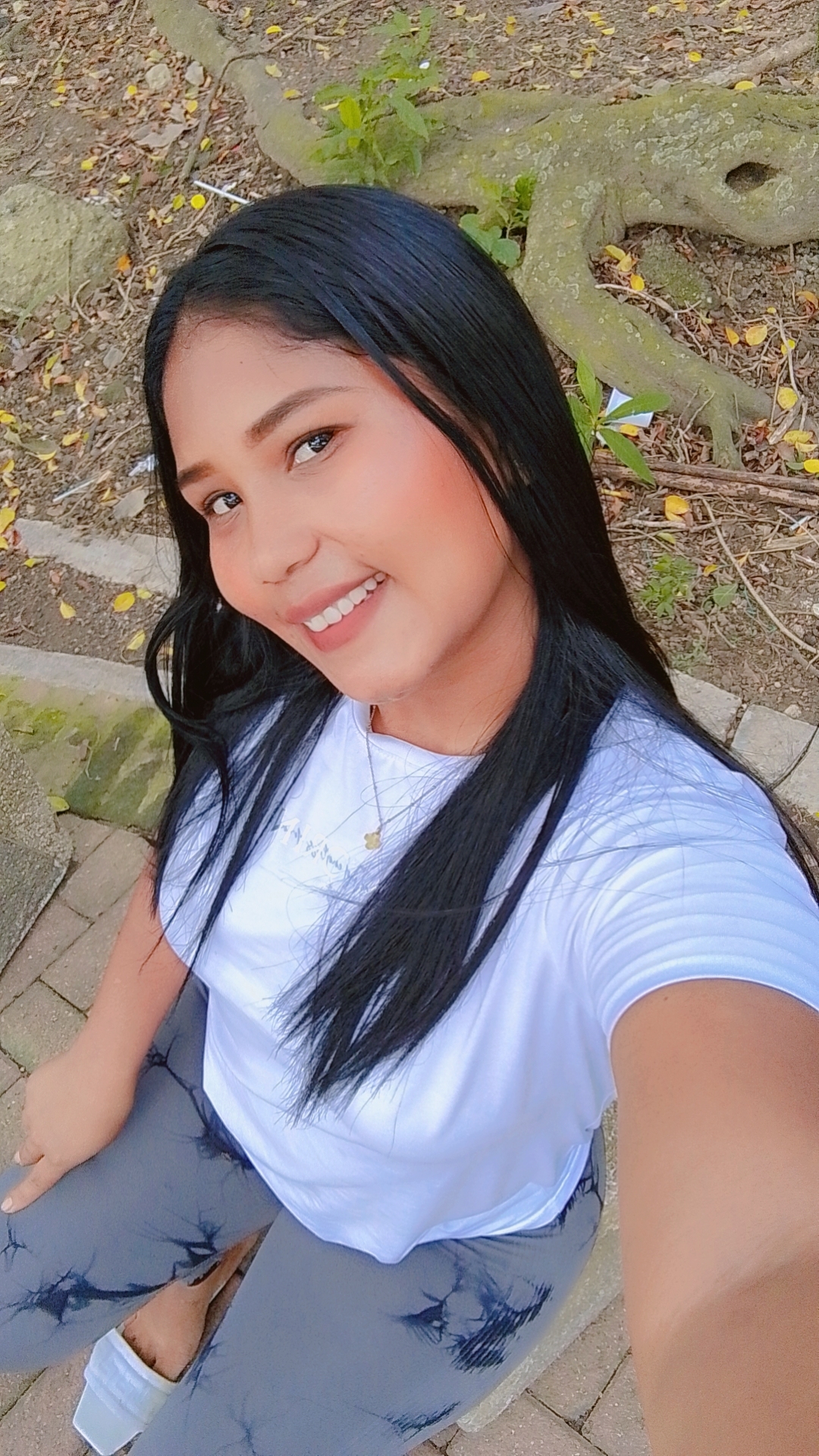 @𝗦𝗼𝗳𝗶𝗮🤎