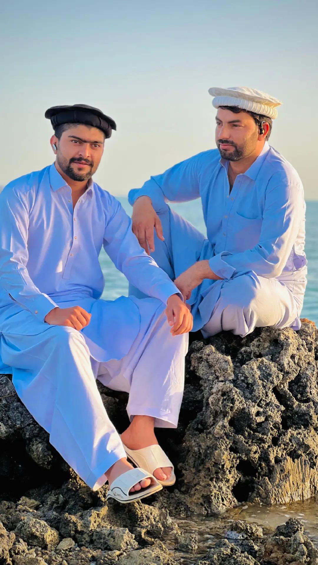 @روغانے