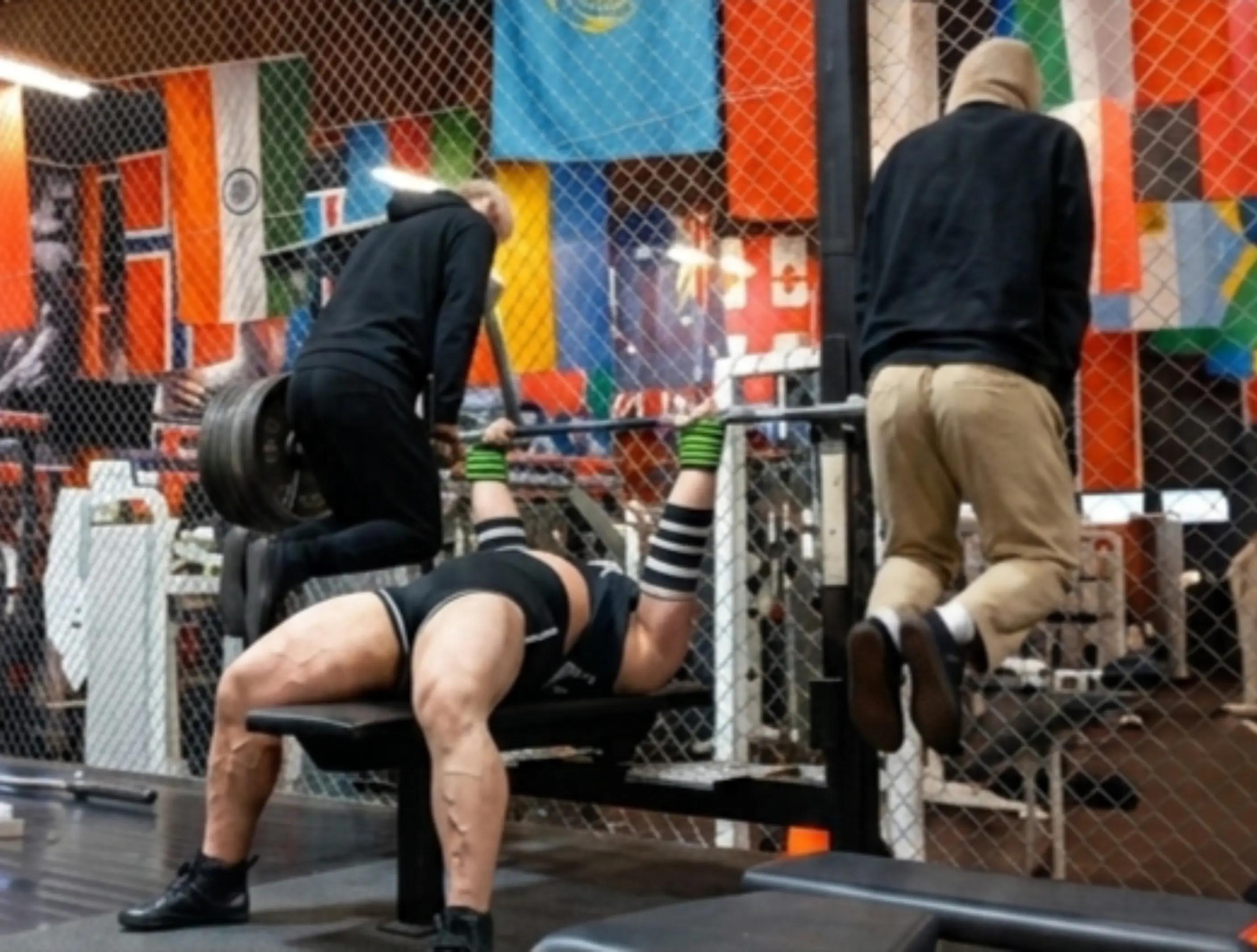 @Anna K Powerlifter