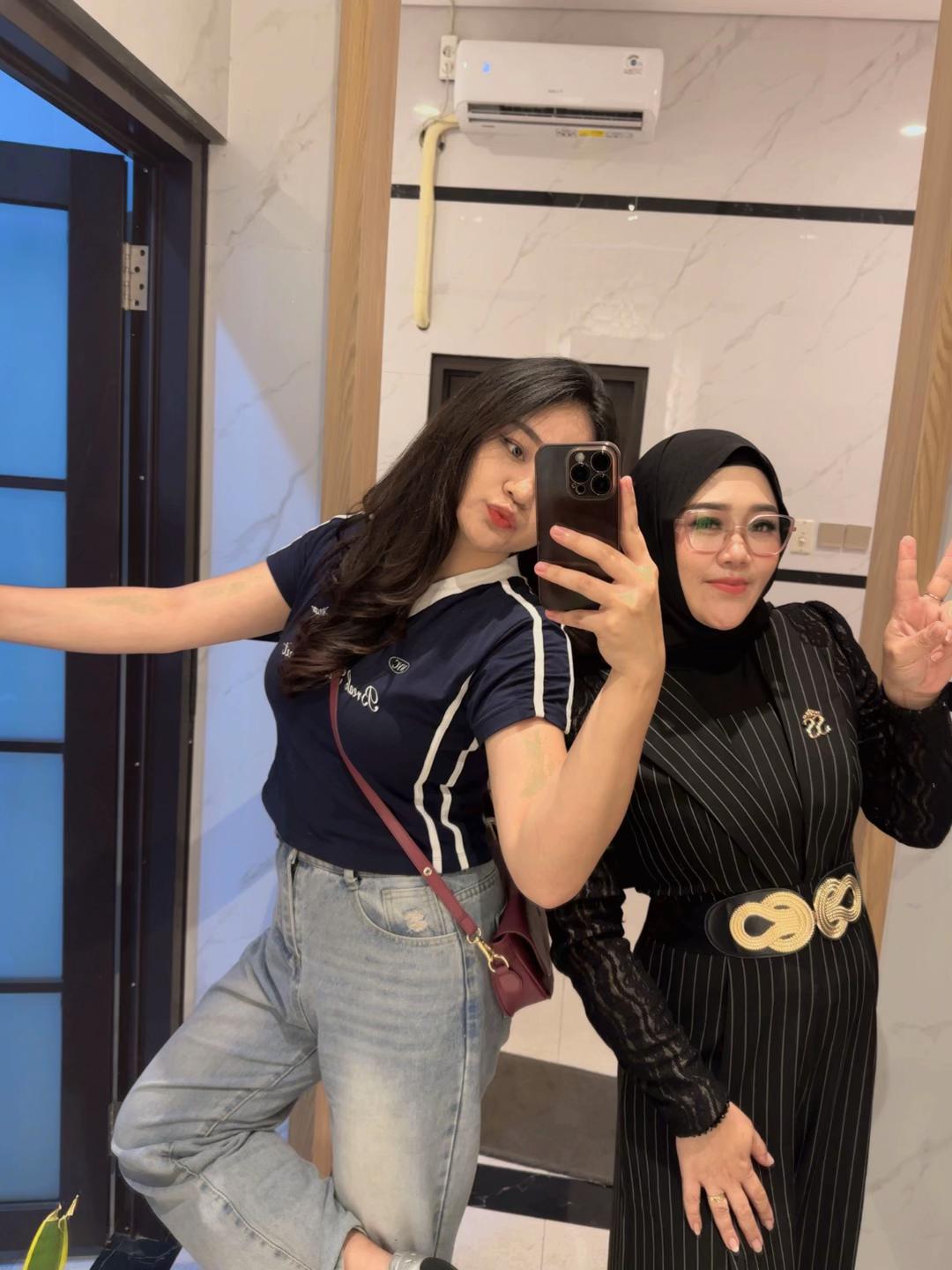 @yani mulyani
