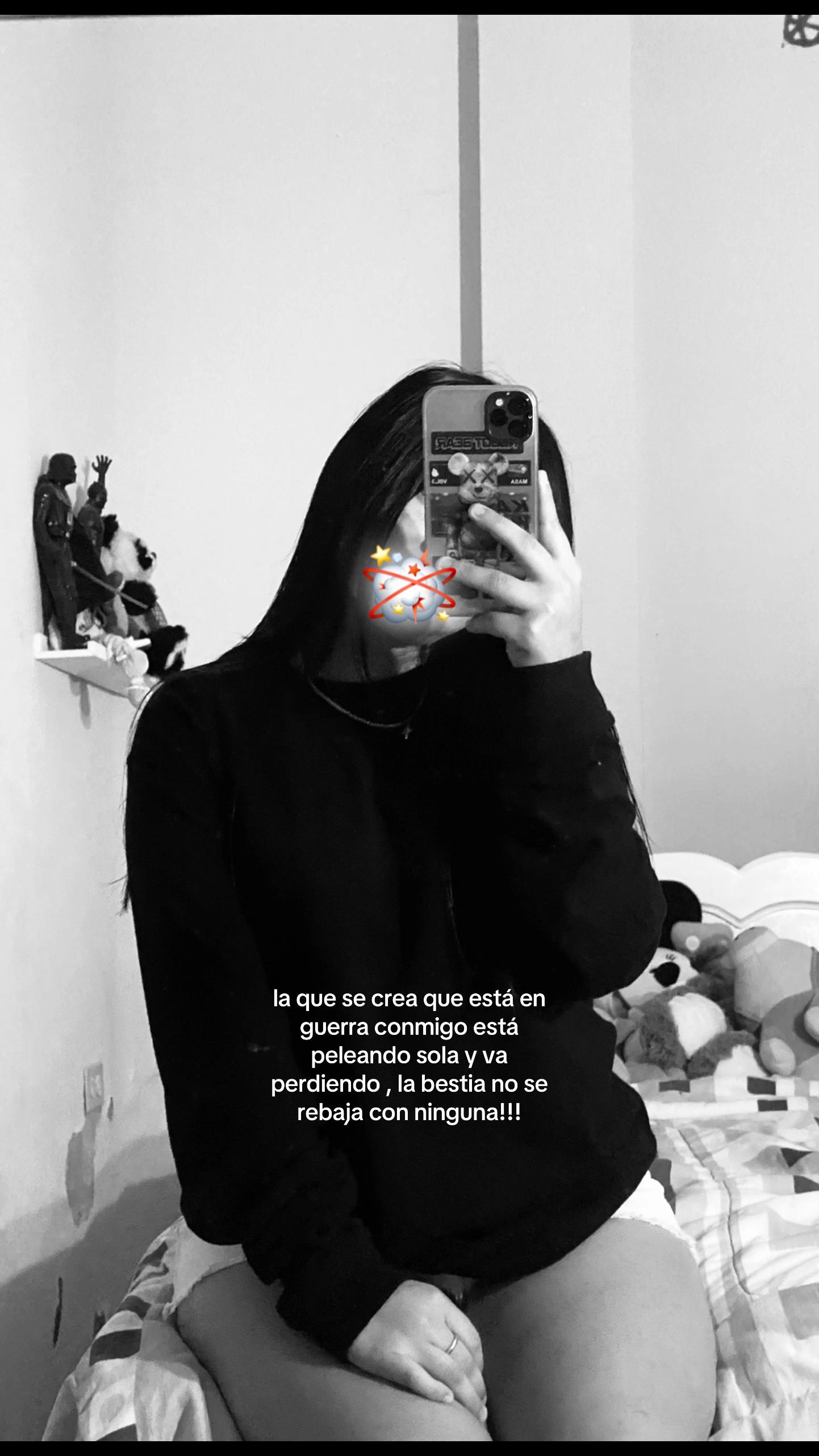 @✩