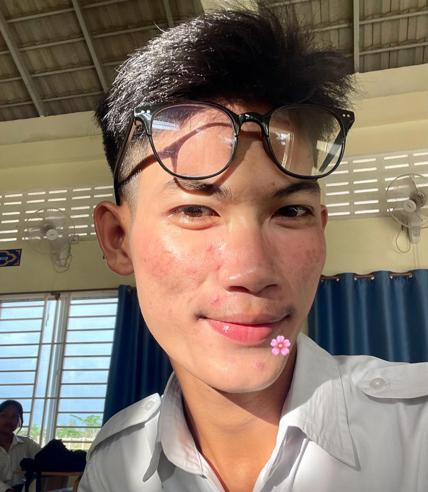 @Khay Vi ๐ณ๏ธ๐
