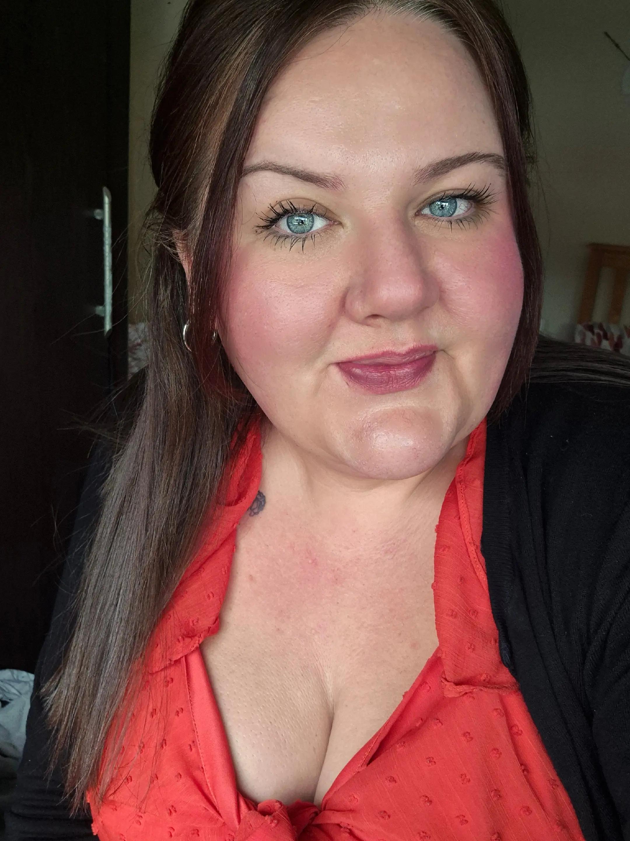 @Laura | Plus Size Confidence