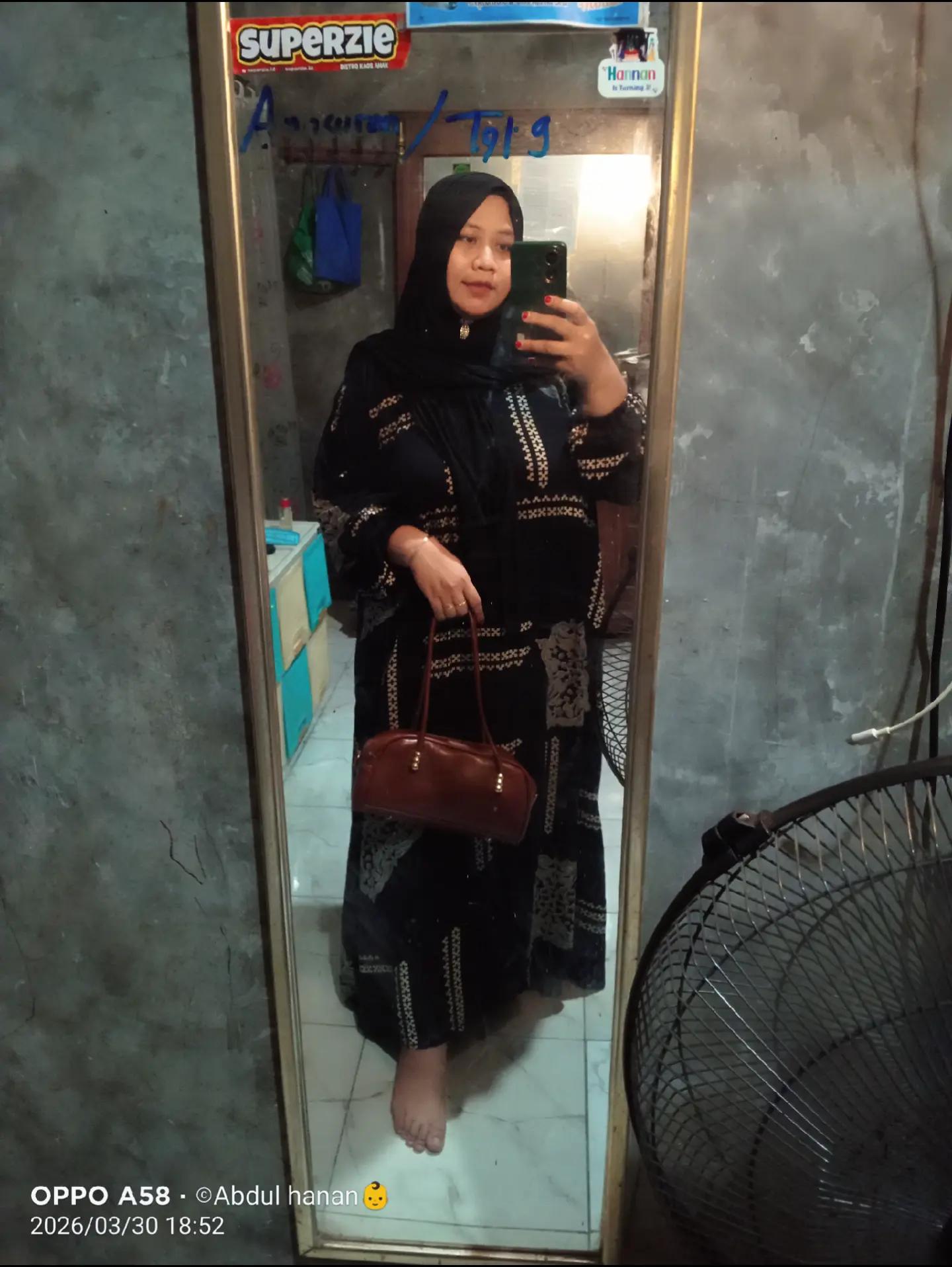 @Ulya Dewy