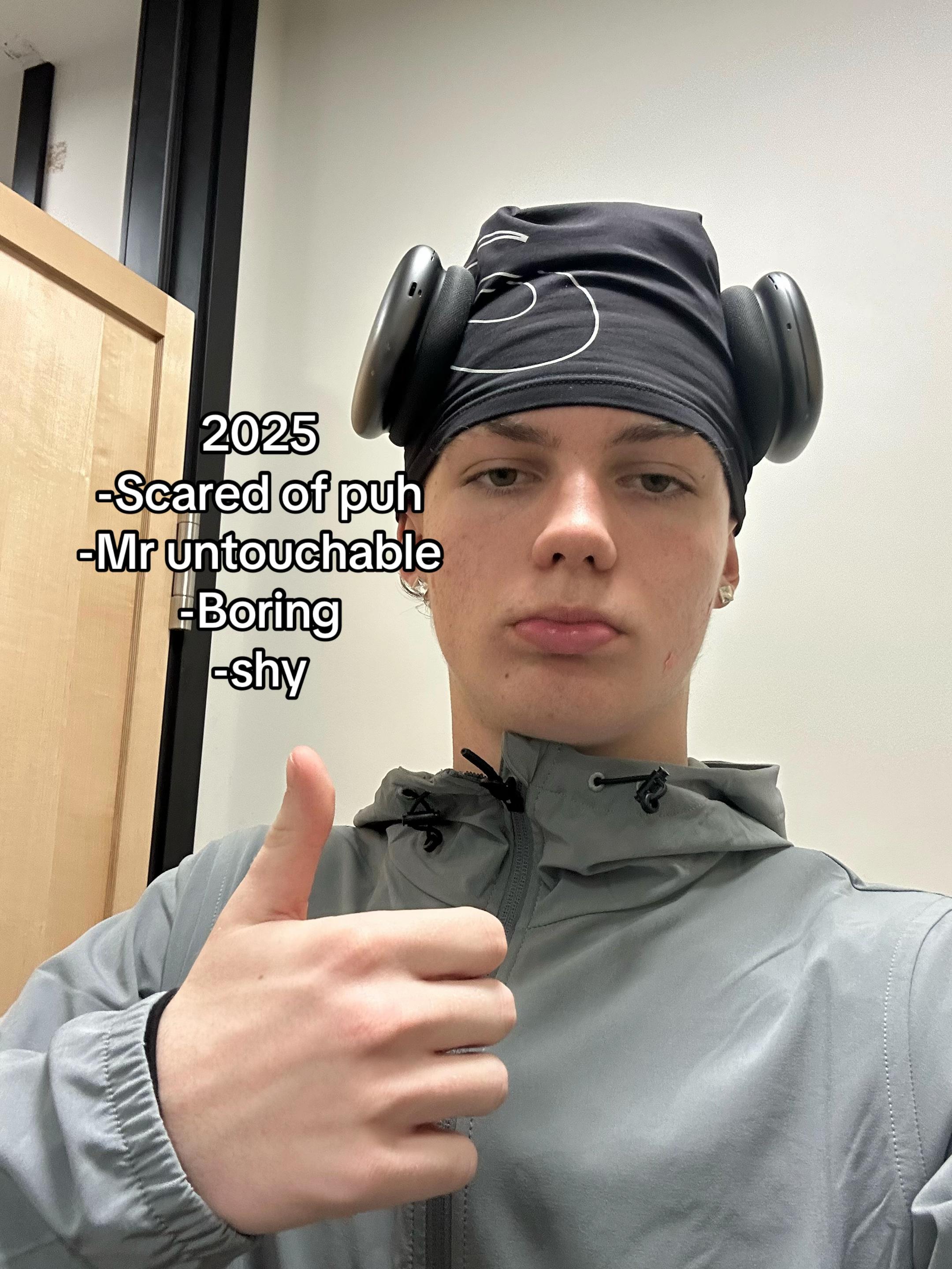 @Sqwimeee