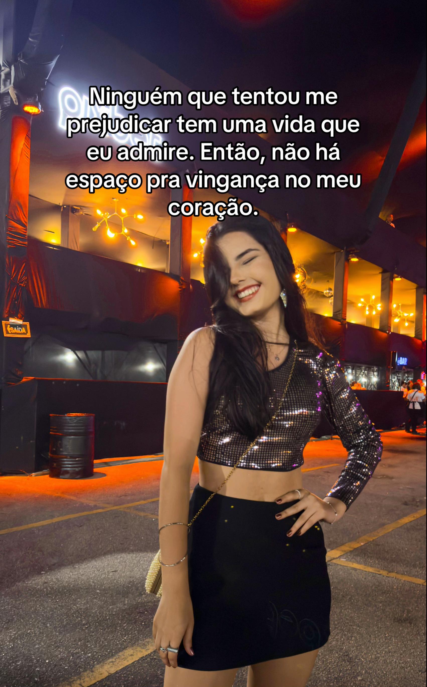 @Julia Moura