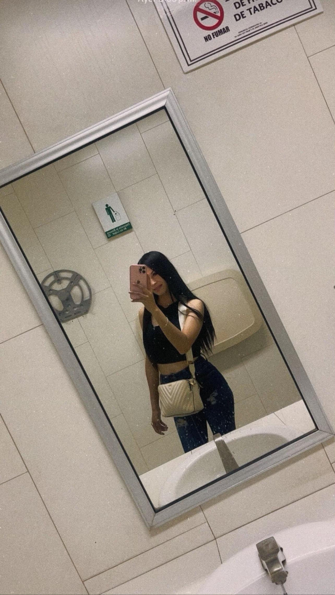 @𝓚𝓪𝓻𝓮𝓷 𝓜𝓞.