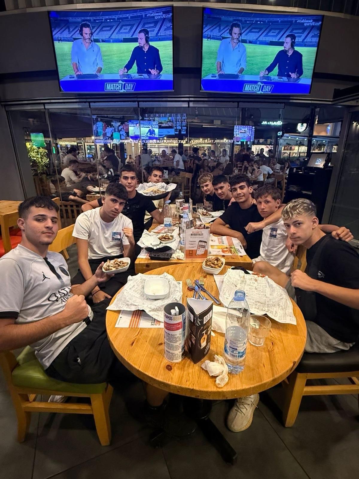 @Buffalo Wings & Rings l Cyprus