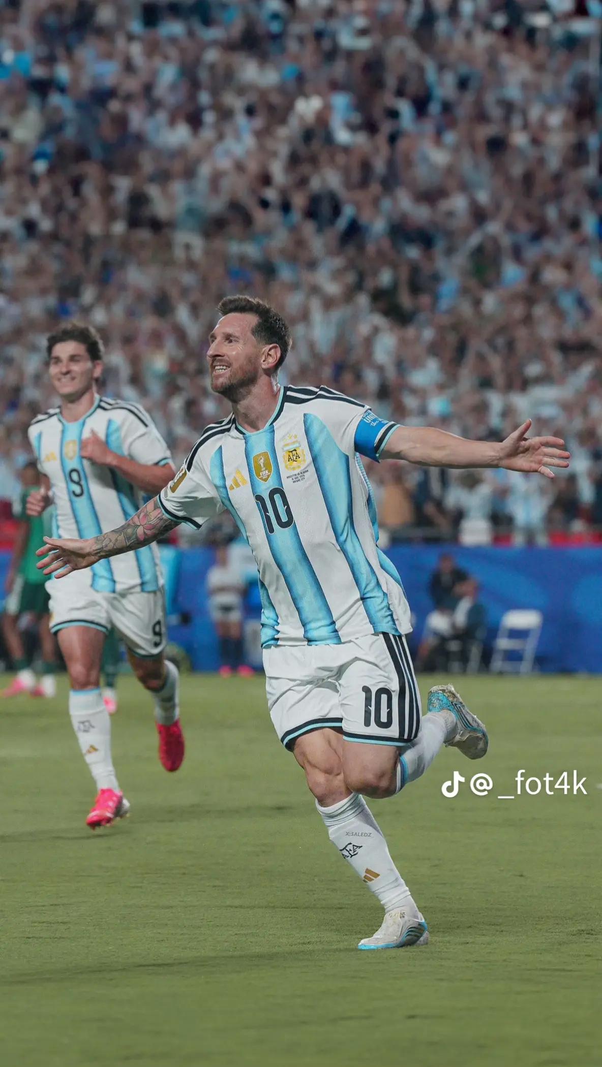 @Alexis meche7 ⚒️❤️🤍🏆