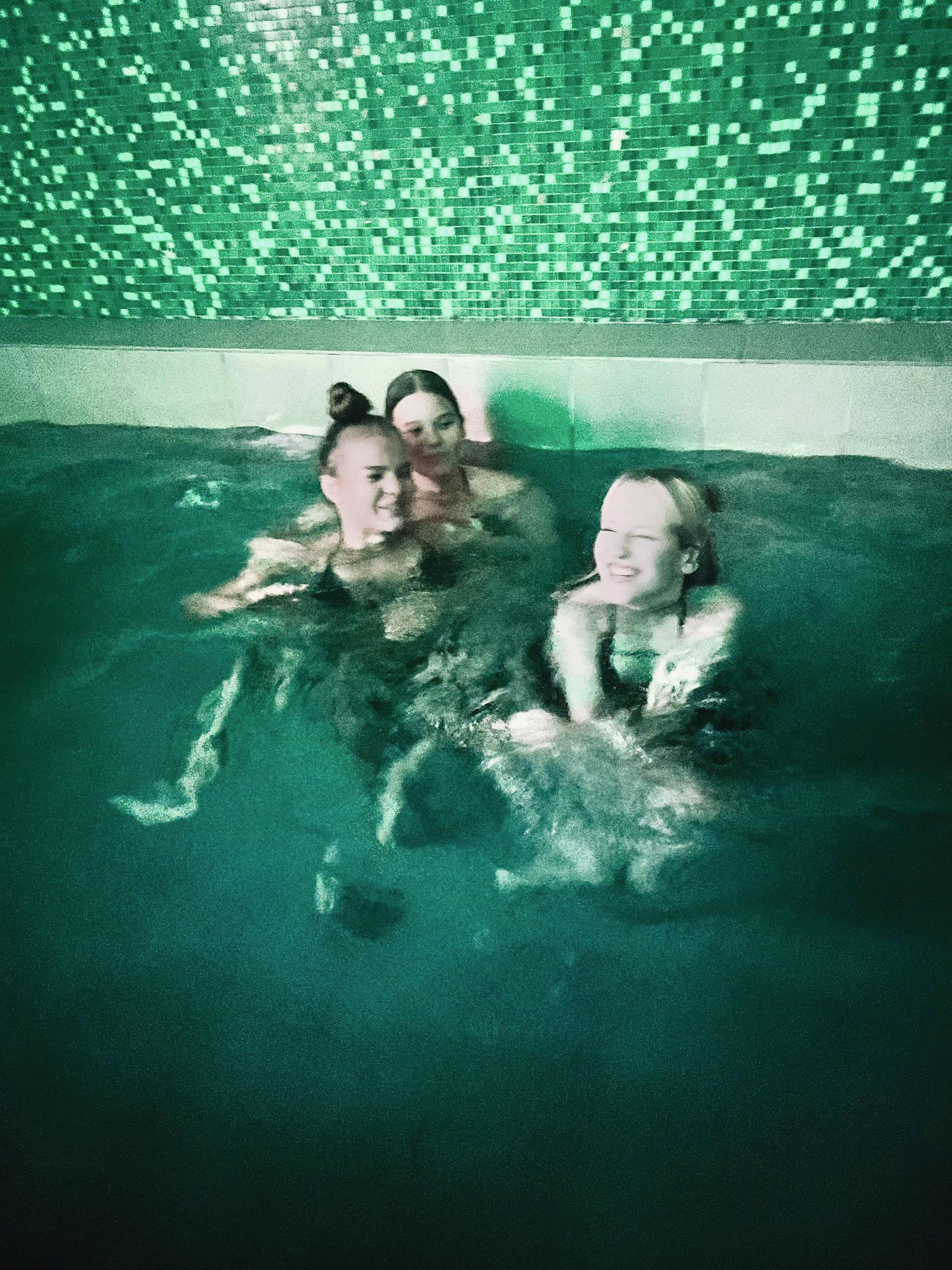 @тгк:nelly hof💔