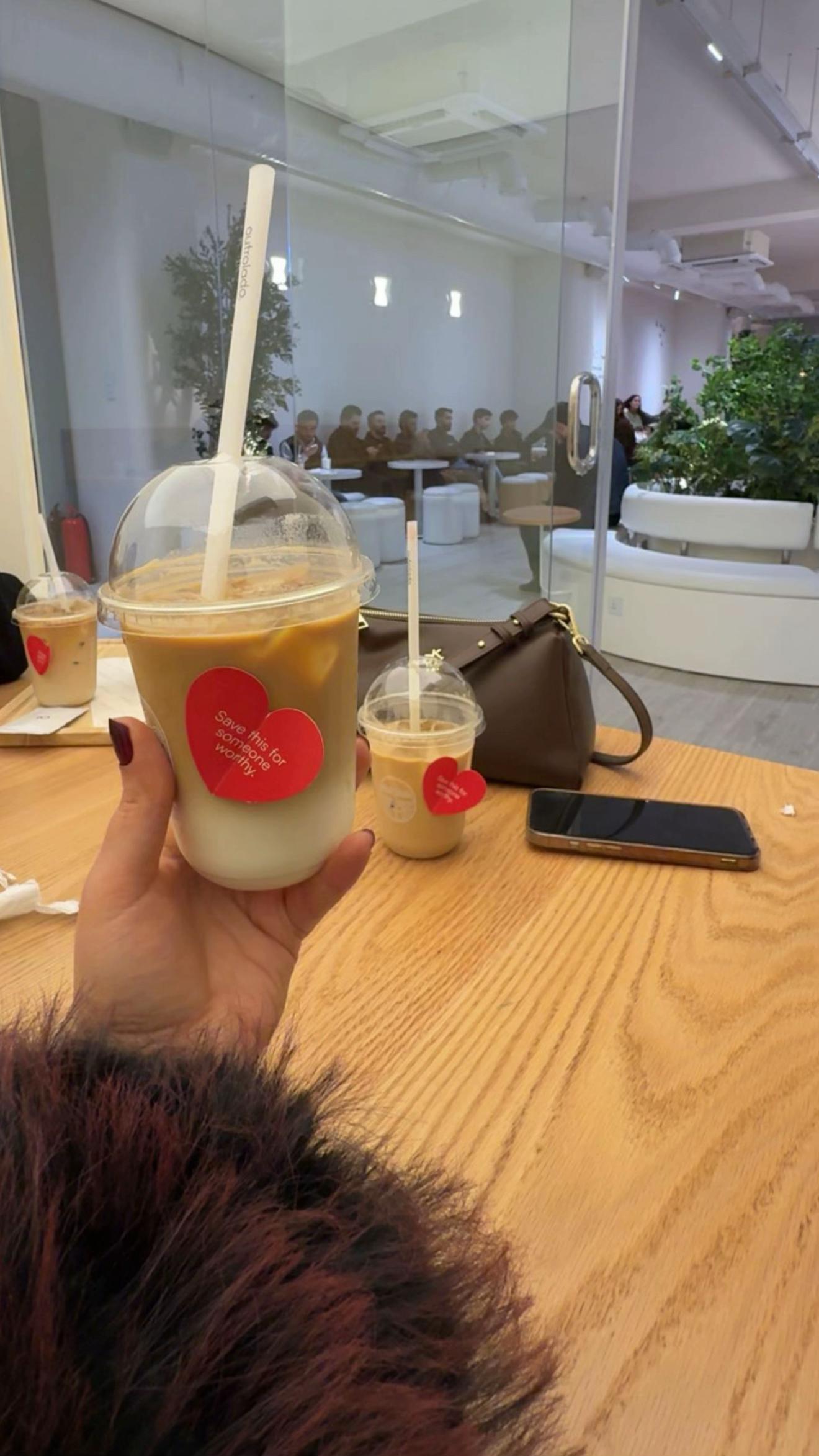 @Hav🍯