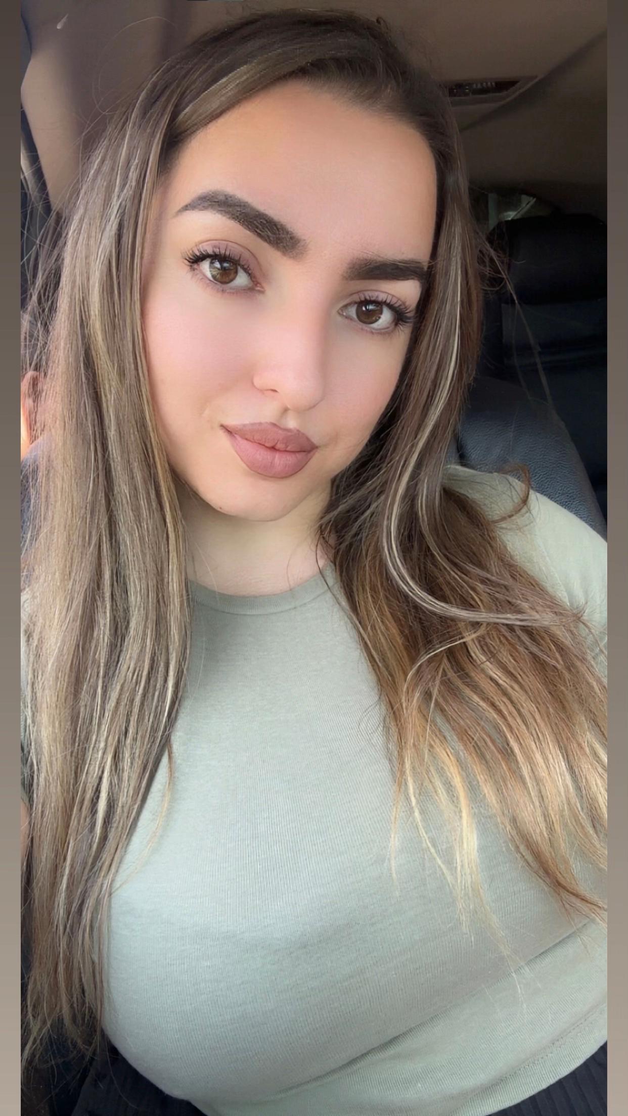 @Dina🌸