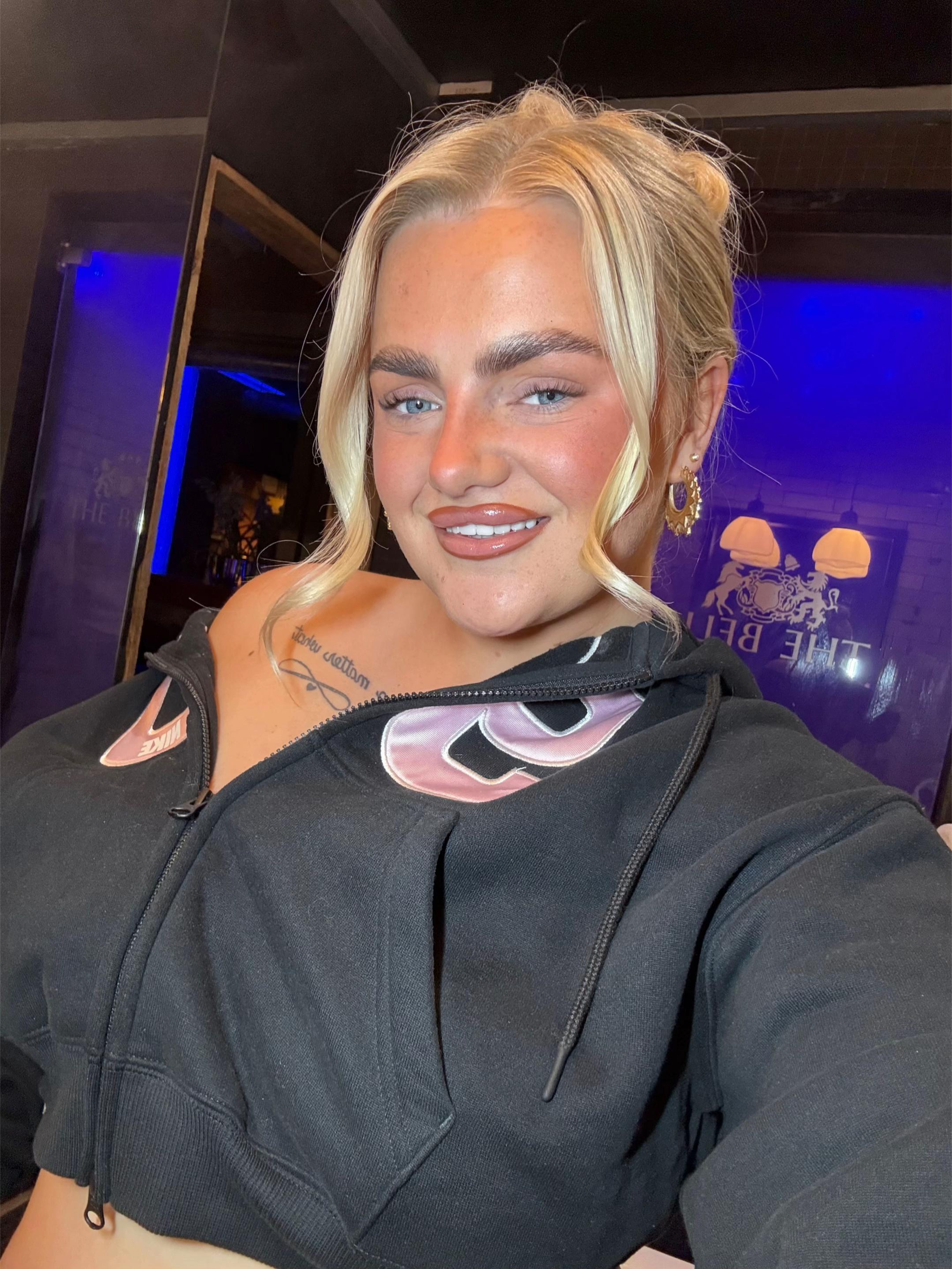 @V👸🏼
