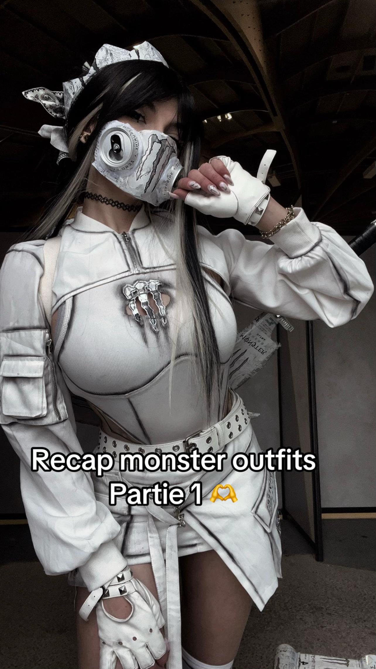 @spookydollie_