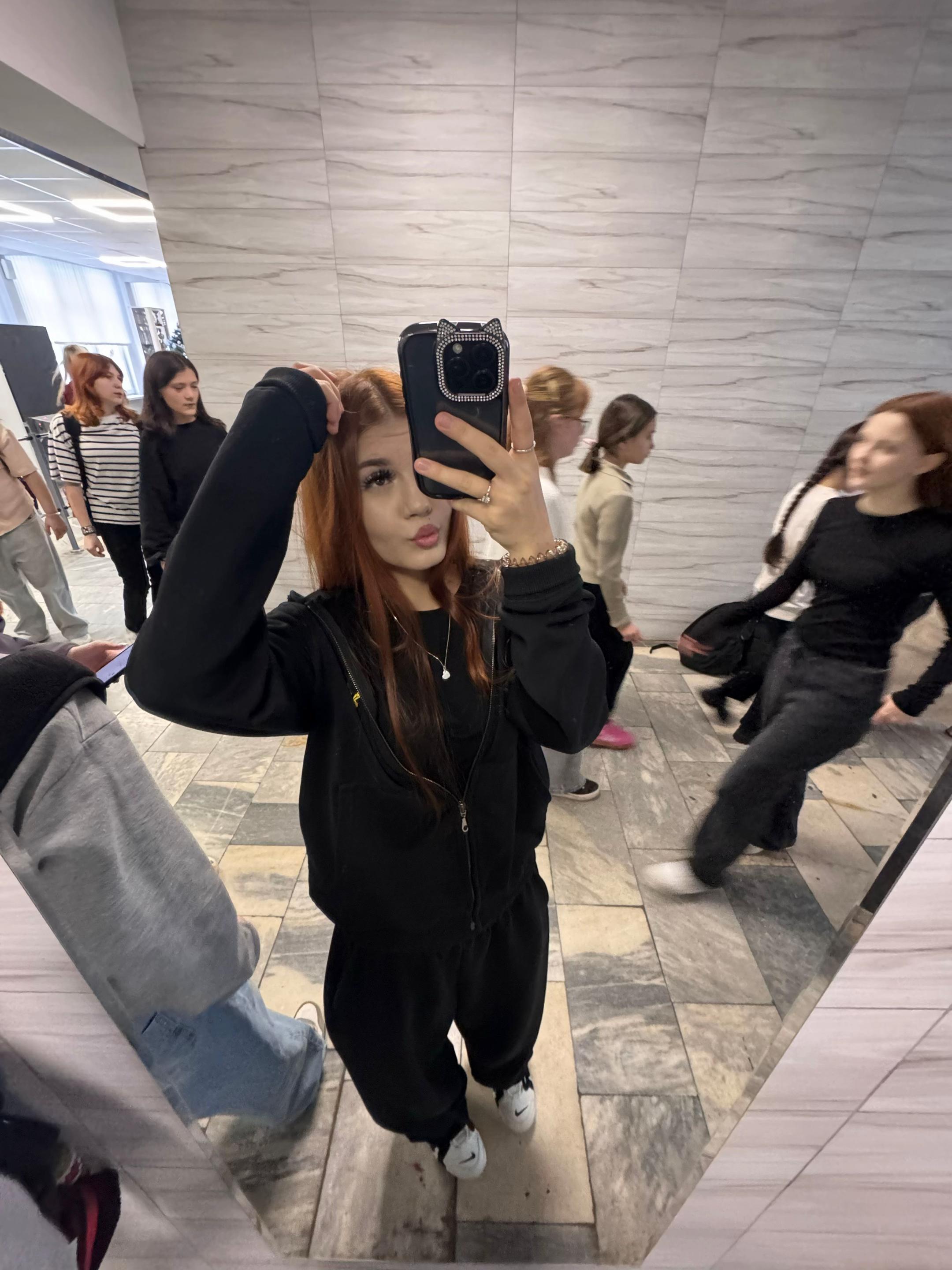 @🐿️