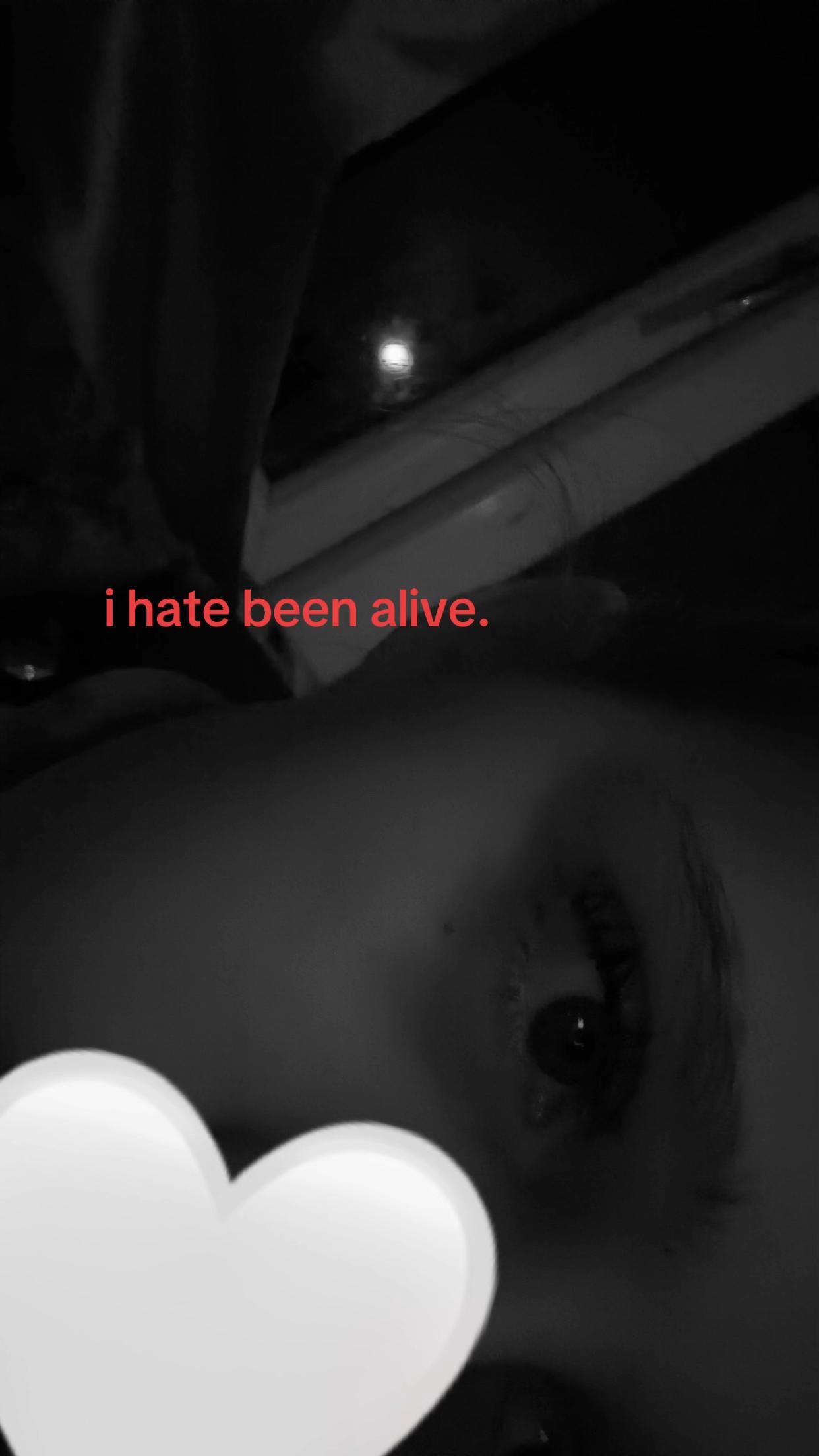 @aliciaroseꨄ
