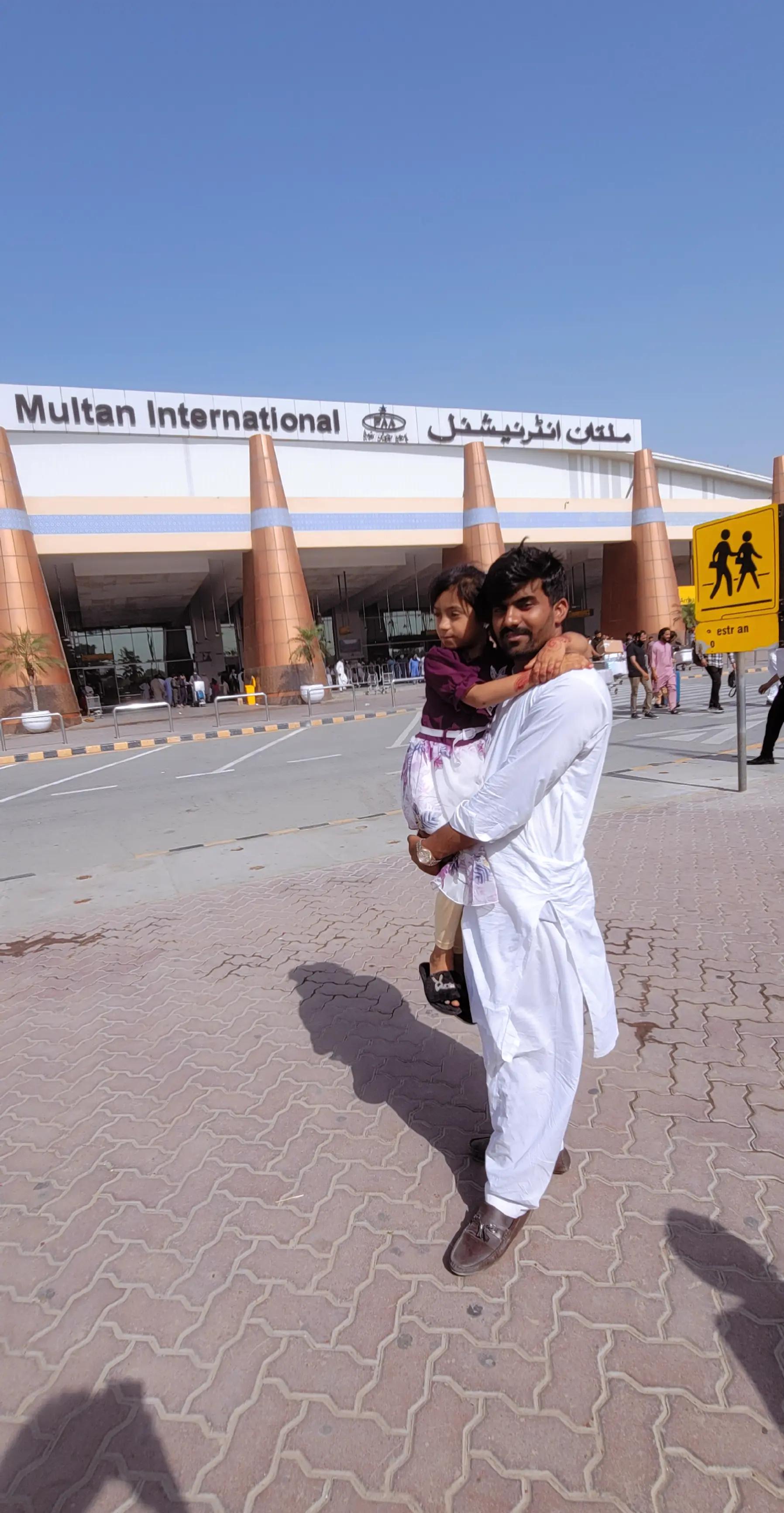 @,,🇵🇰 "Maلik MoحSiN،،"🇦🇪